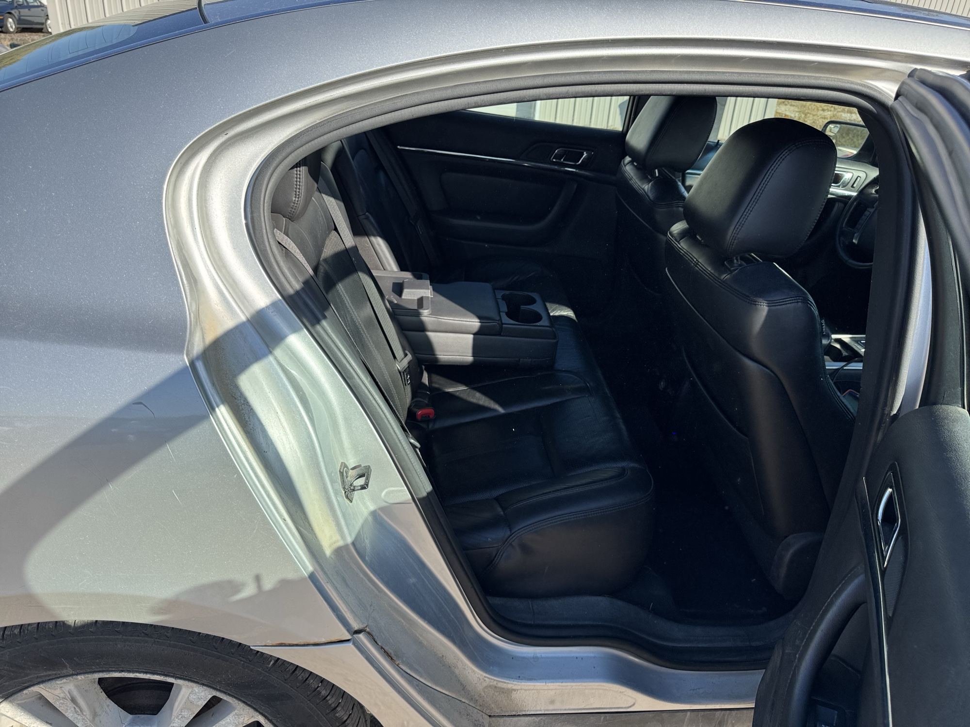 2010 lincoln mks 3.7l-fwd with 233502 miles for sale near Elk River, Minnesota 106714_28_pass_rear_seat.jpg
