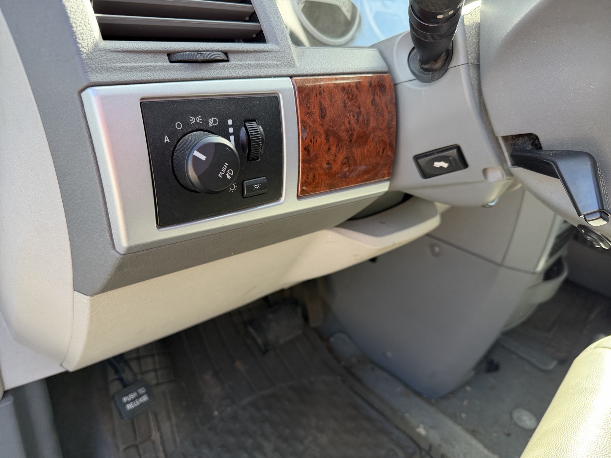 2009 chrysler town-and-country touring with 156827 miles for sale near Elk River, Minnesota 106715_37_left_of_steering_wheel.jpg