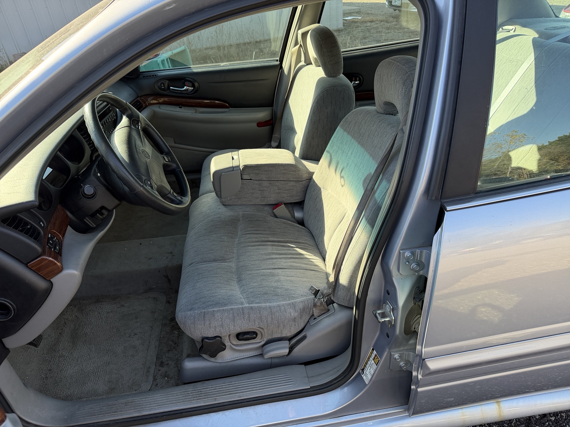 2004 buick lesabre custom with 243841 miles for sale near Elk River, Minnesota 106716_22_driver_seat.jpg