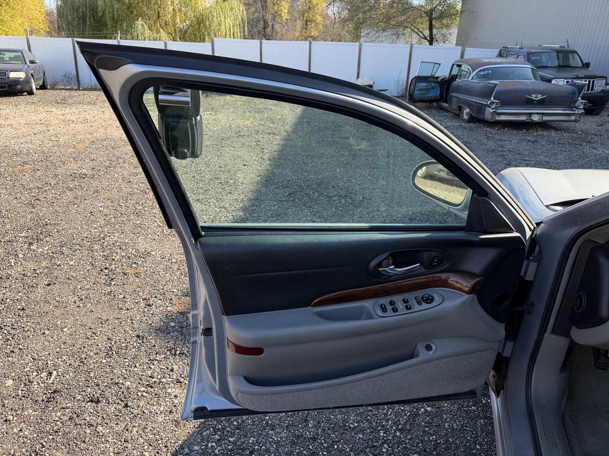 2004 buick lesabre custom with 243841 miles for sale near Elk River, Minnesota 106716_23_driver_door_panel.jpg