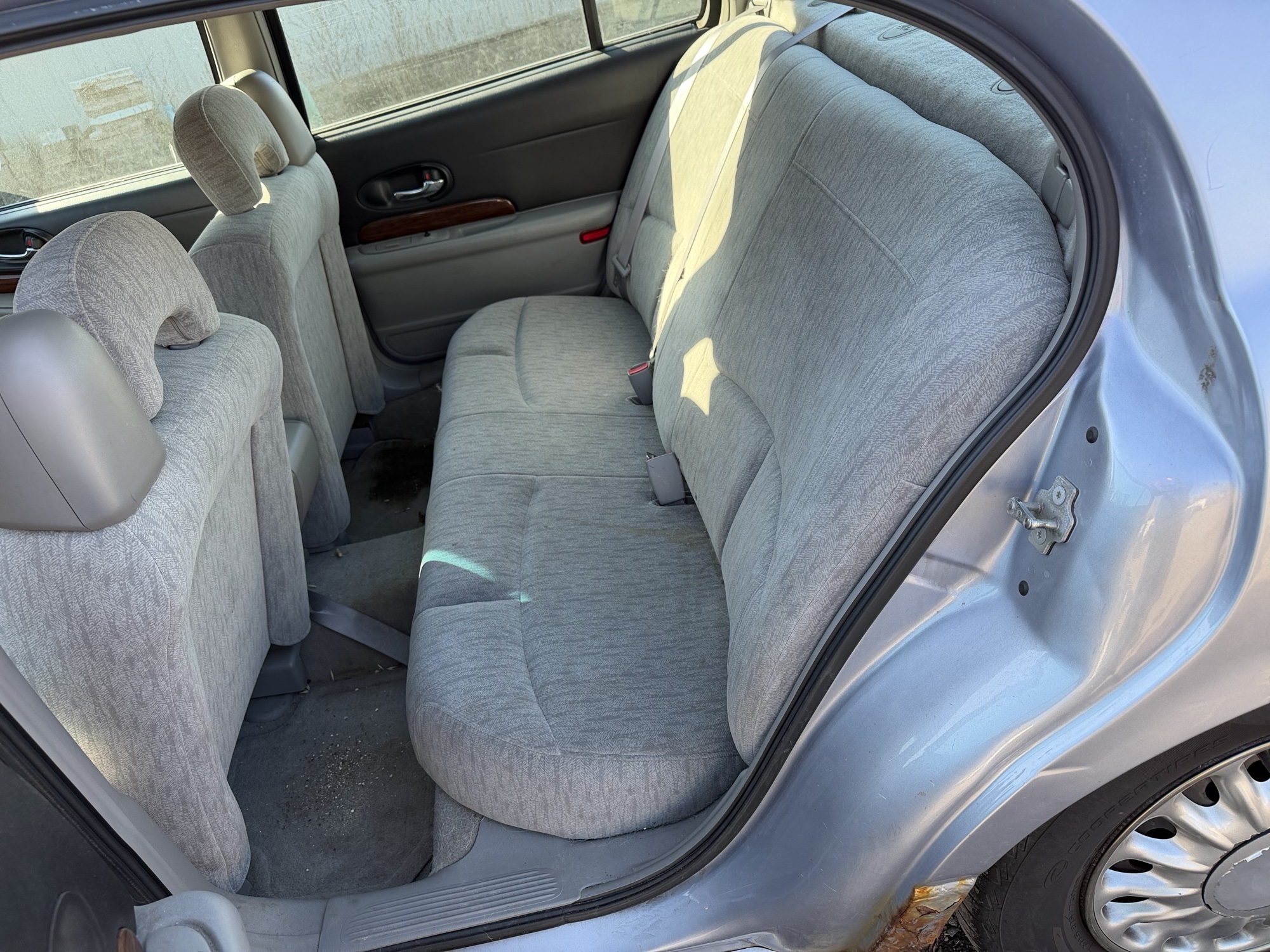2004 buick lesabre custom with 243841 miles for sale near Elk River, Minnesota 106716_24_drv_rear_seat.jpg