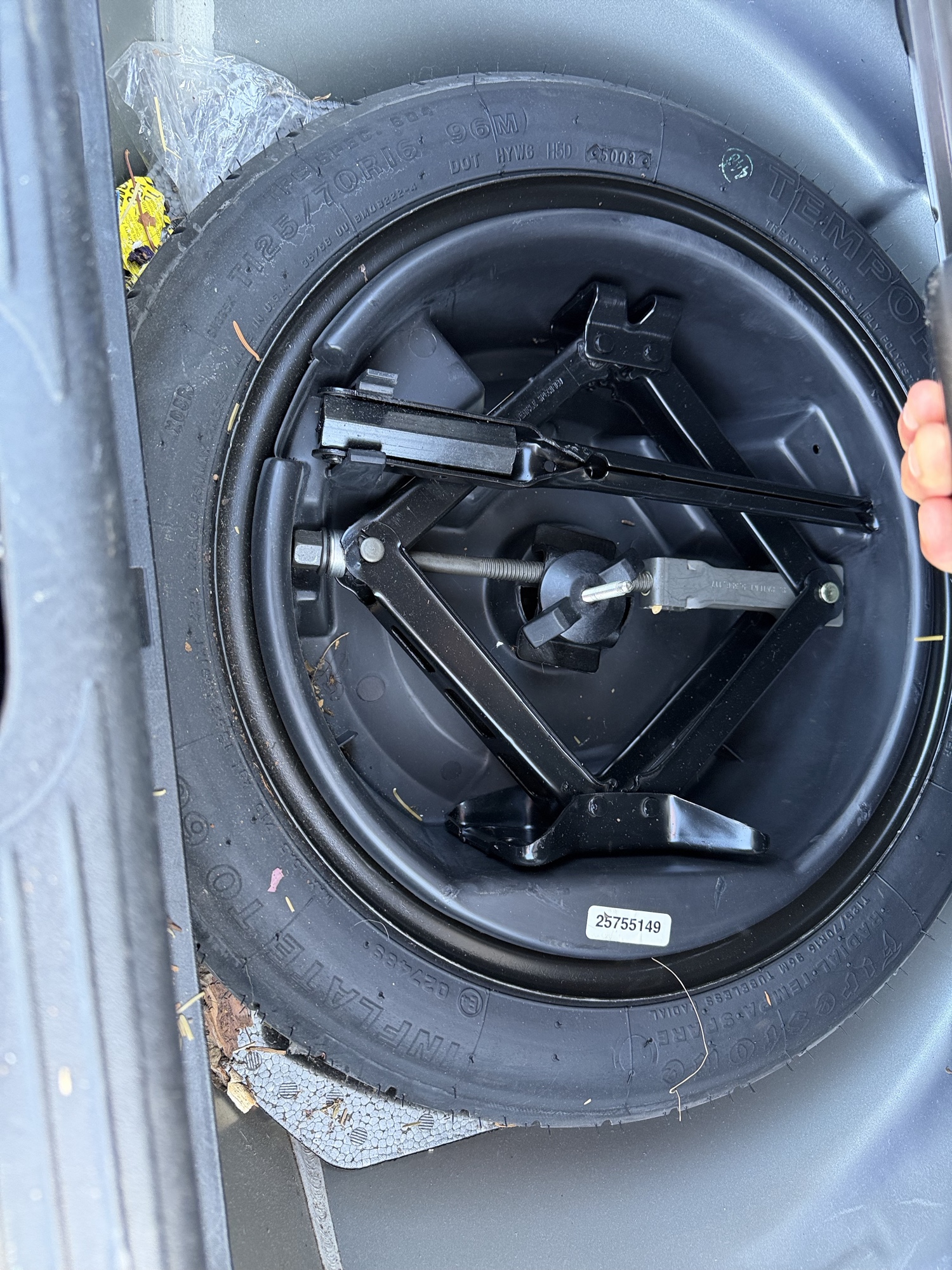 2004 buick lesabre custom with 243841 miles for sale near Elk River, Minnesota 106716_27_spare_tire.jpg