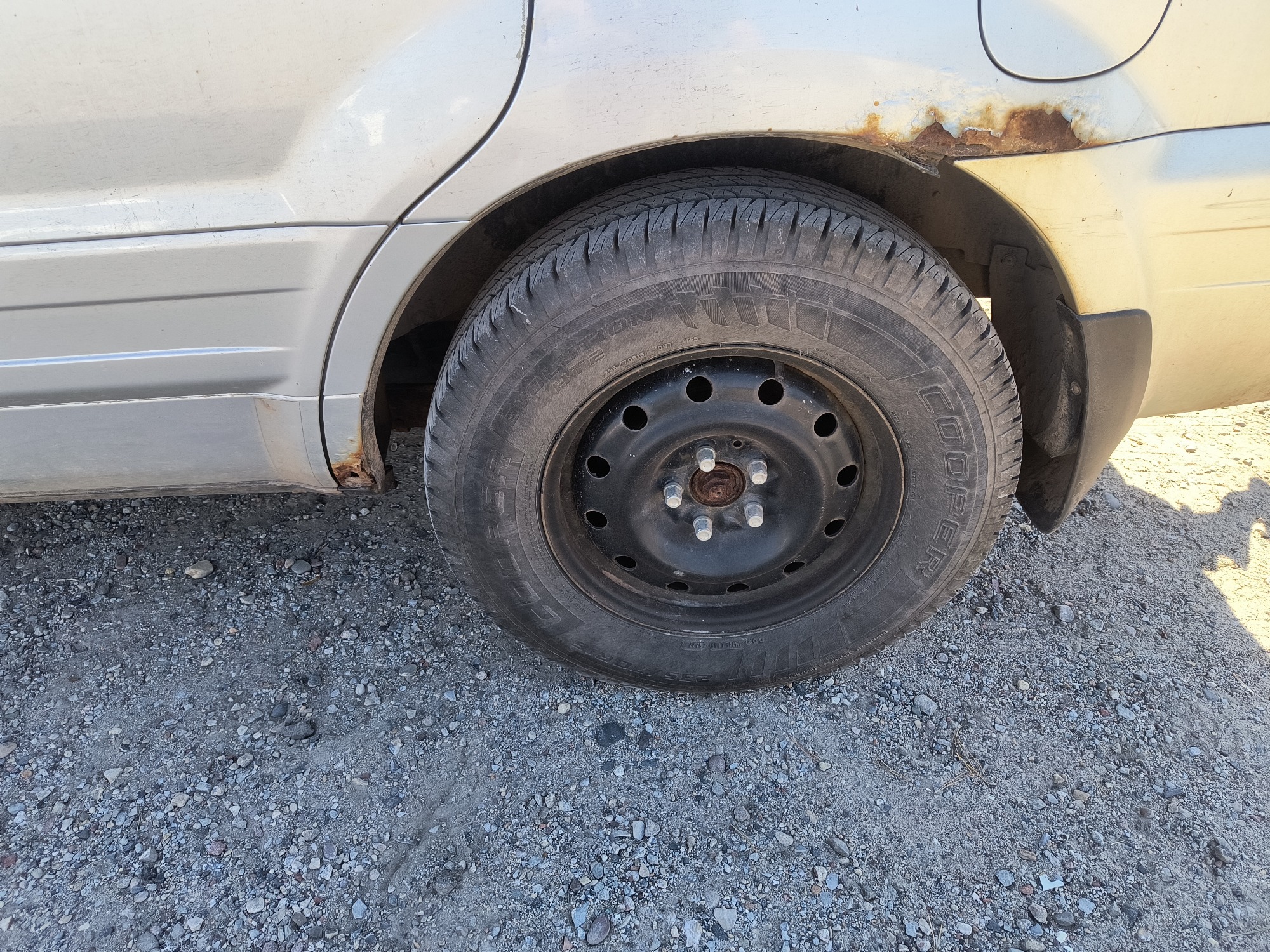 2003 honda pilot ex-w--leather with 296887 miles for sale near Elk River, Minnesota 106717_13_rear_drv_wheel.jpg