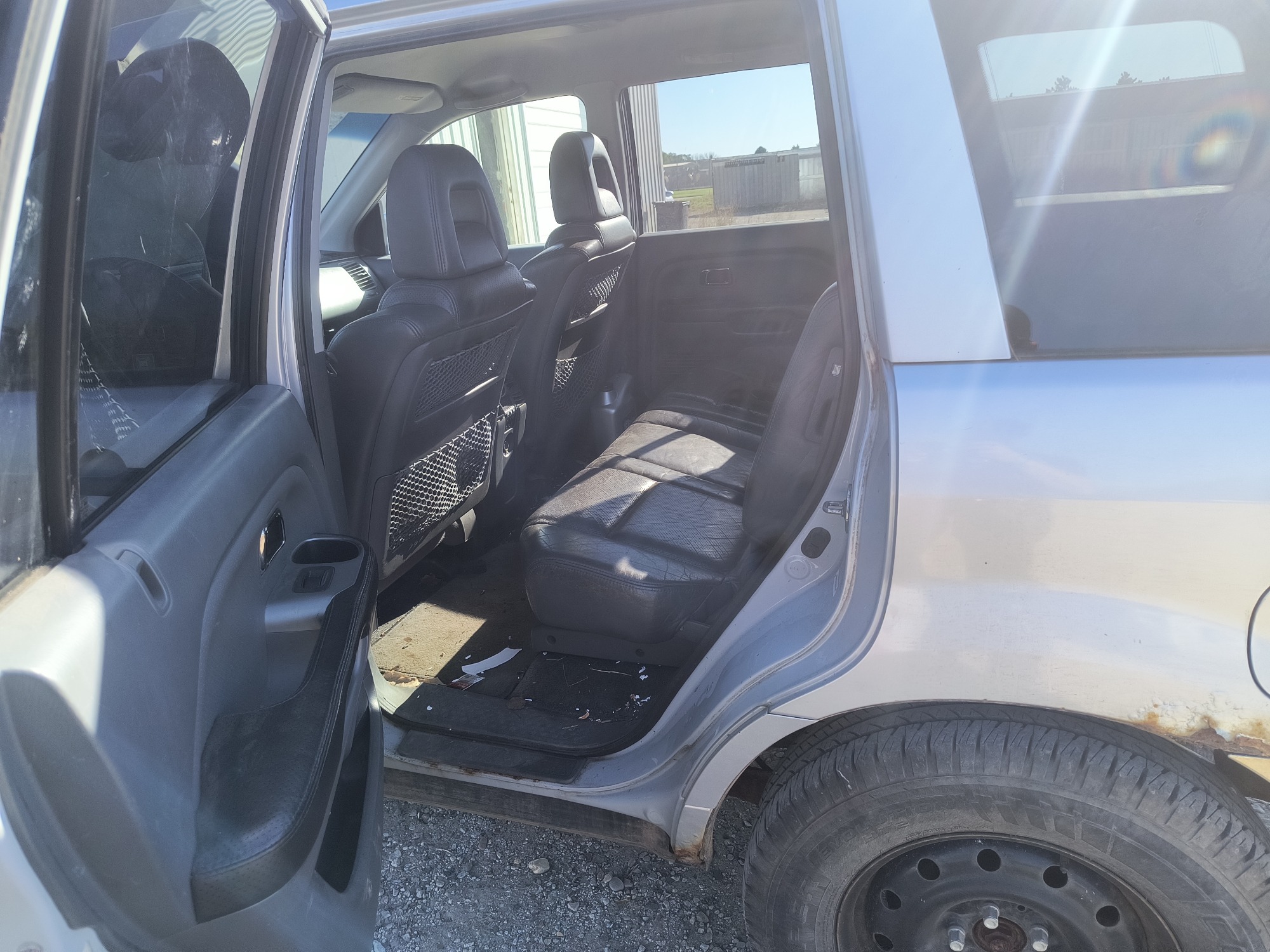 2003 honda pilot ex-w--leather with 296887 miles for sale near Elk River, Minnesota 106717_24_drv_rear_seat.jpg