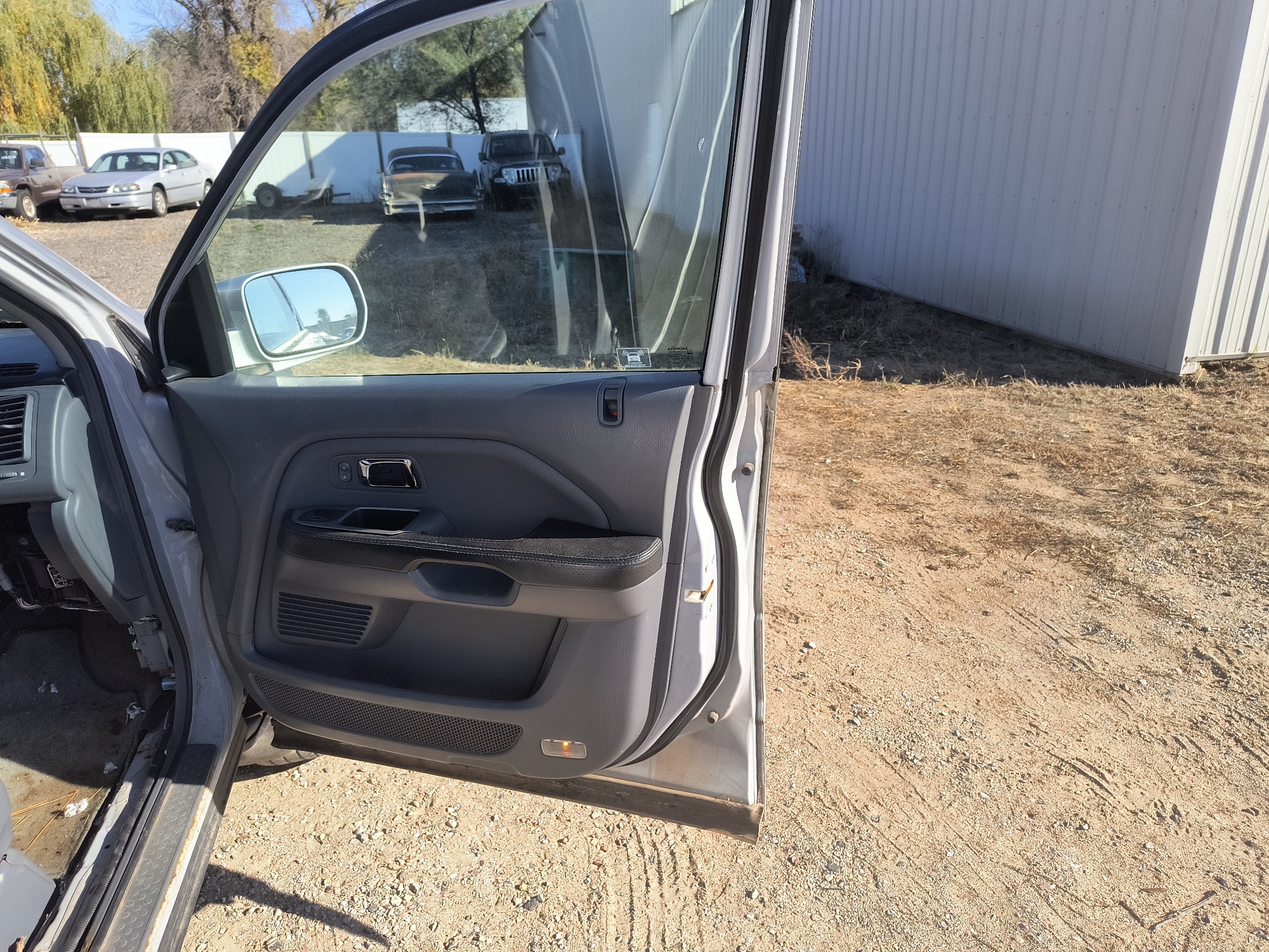 2003 honda pilot ex-w--leather with 296887 miles for sale near Elk River, Minnesota 106717_32_passenger_door_panel.jpg
