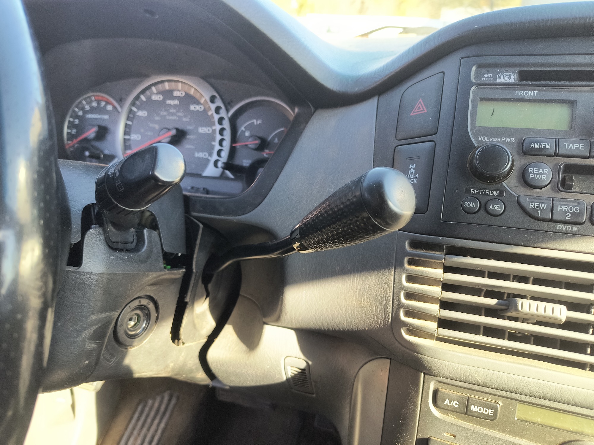 2003 honda pilot ex-w--leather with 296887 miles for sale near Elk River, Minnesota 106717_41_shifter.jpg
