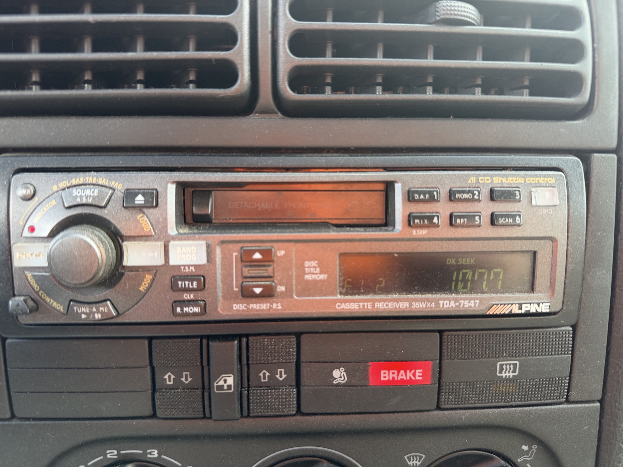 1996 volkswagen passat tdi with 310543 miles for sale near Elk River, Minnesota 106718_39_radio_closeup.jpg