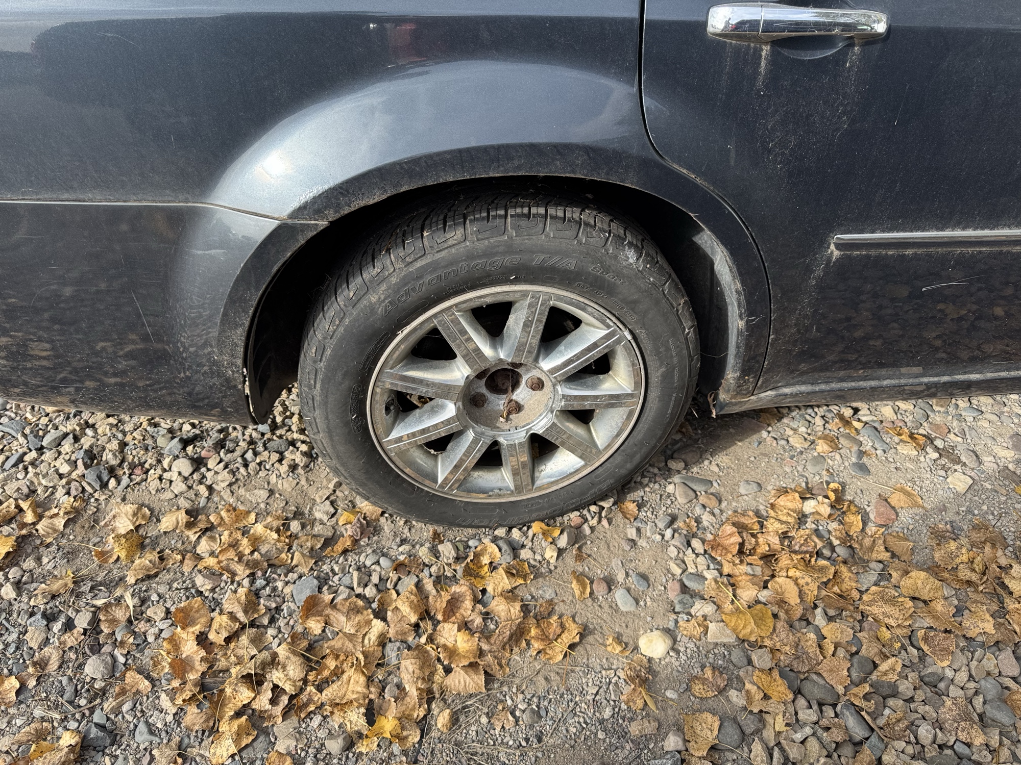2008 chrysler 300 c for sale near Elk River, Minnesota 106719_14_rear_pass_wheel.jpg