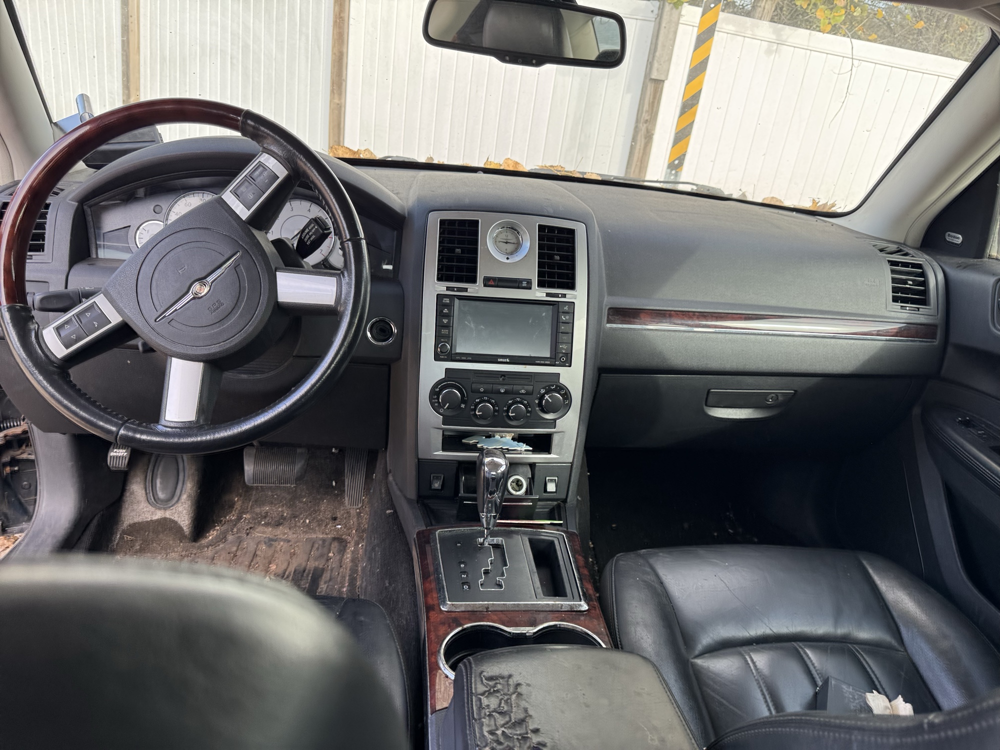 2008 chrysler 300 c for sale near Elk River, Minnesota 106719_34_whole_dash.jpg