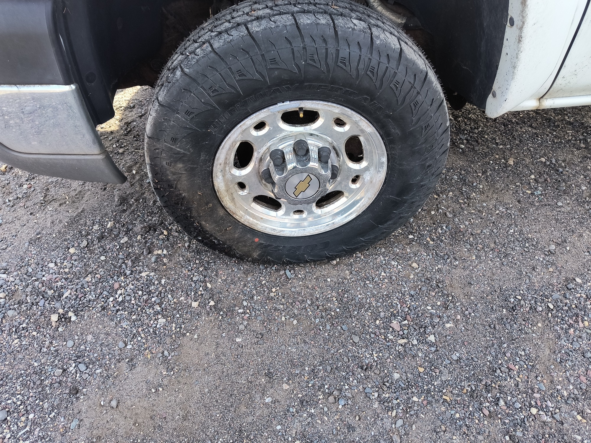 2003 chevrolet silverado-2500hd 4wd with 76253 miles for sale near Elk River, Minnesota 106720_12_drv_front_wheel.jpg