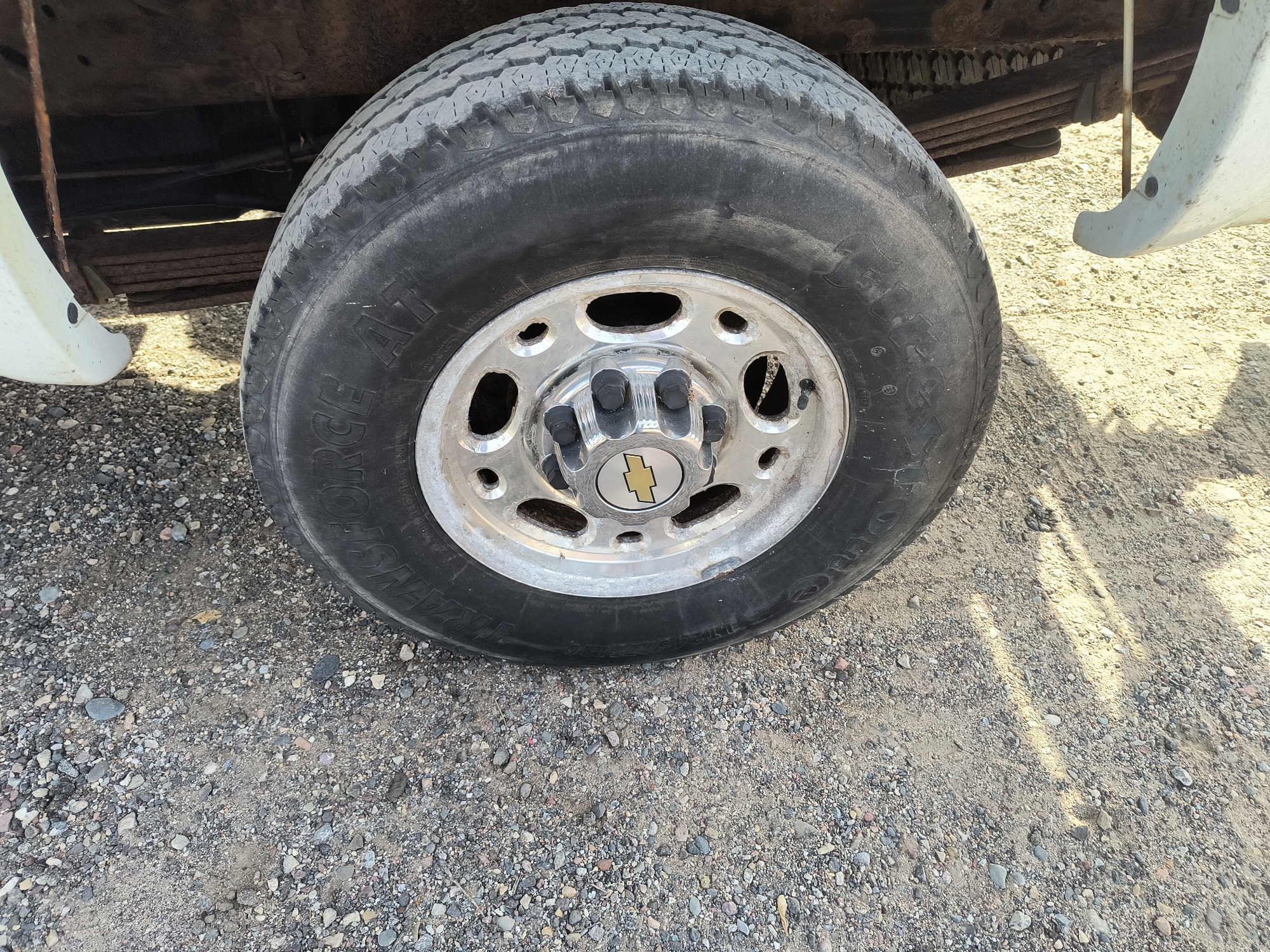 2003 chevrolet silverado-2500hd 4wd with 76253 miles for sale near Elk River, Minnesota 106720_13_rear_drv_wheel.jpg