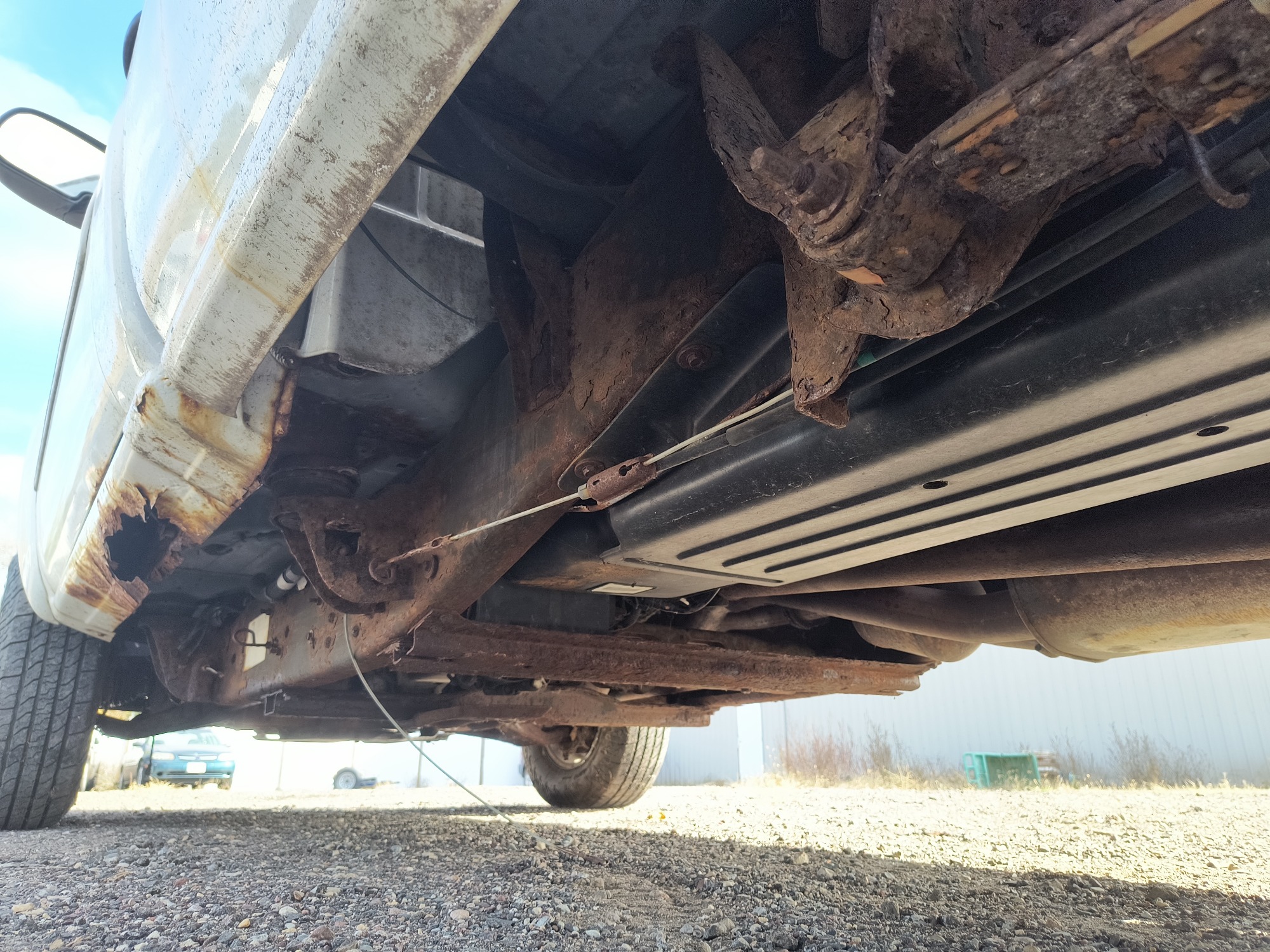 2003 chevrolet silverado-2500hd 4wd with 76253 miles for sale near Elk River, Minnesota 106720_18_undercar_rear_drv.jpg