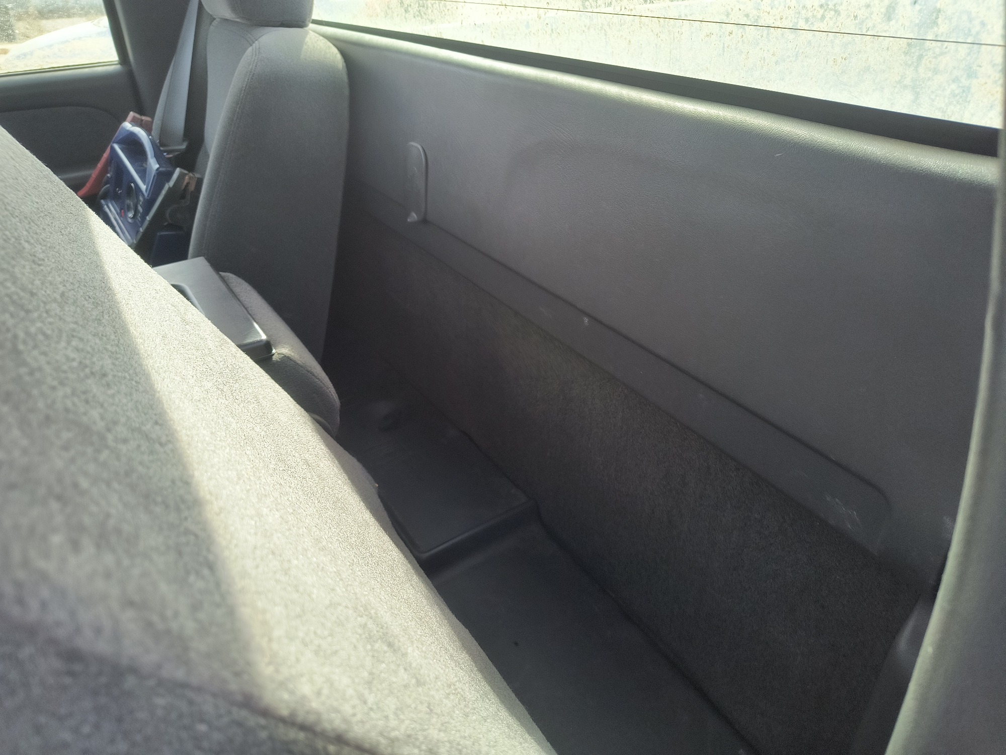 2003 chevrolet silverado-2500hd 4wd with 76253 miles for sale near Elk River, Minnesota 106720_24_drv_rear_seat.jpg