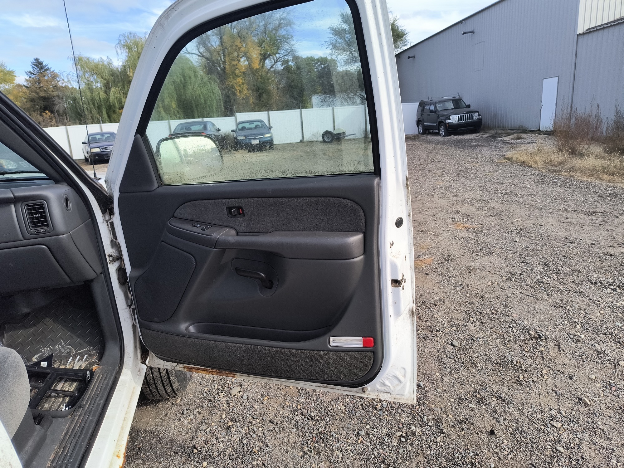 2003 chevrolet silverado-2500hd 4wd with 76253 miles for sale near Elk River, Minnesota 106720_32_passenger_door_panel.jpg