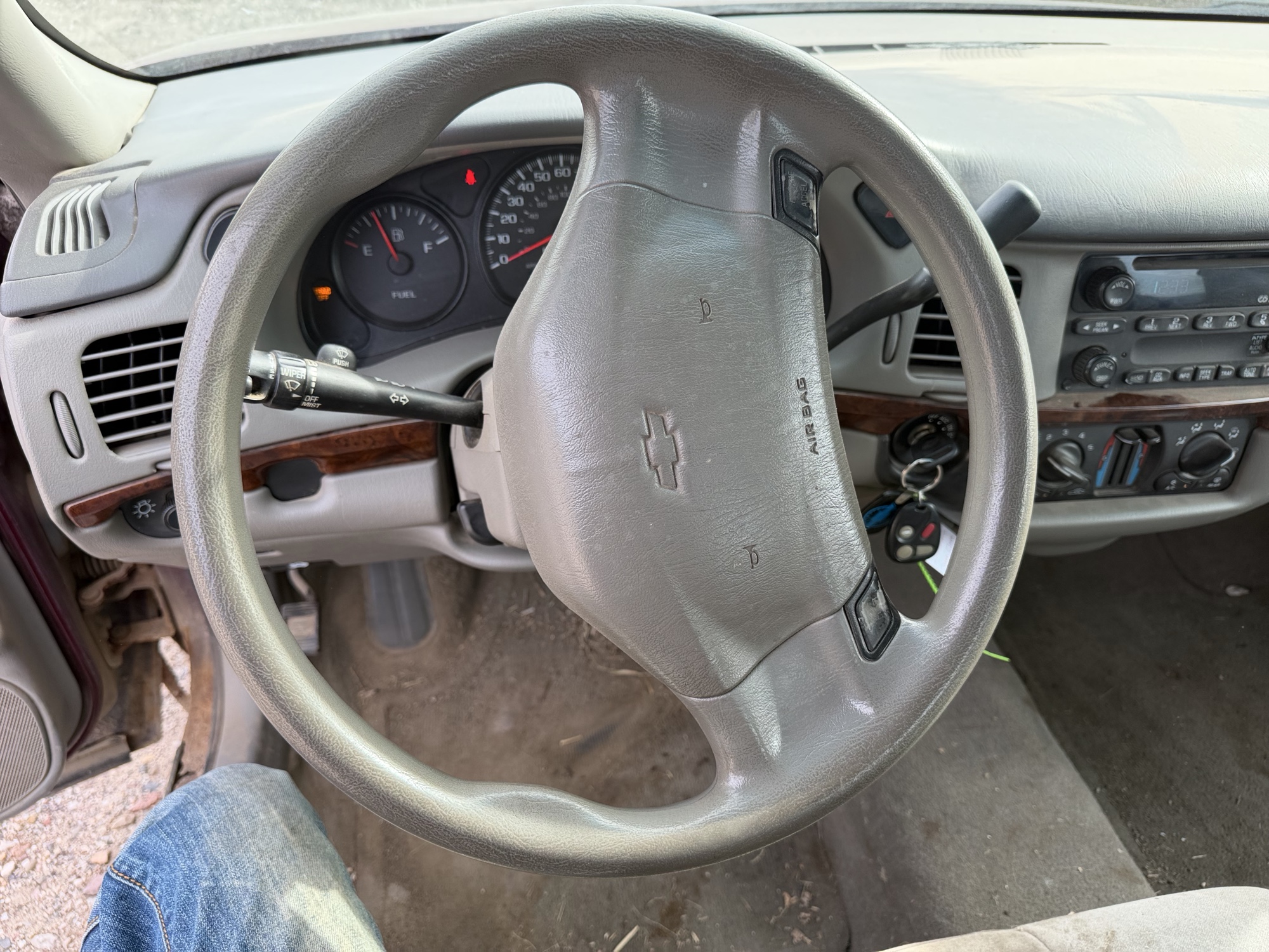 2003 chevrolet impala base with 320815 miles for sale near Elk River, Minnesota 106721_36_steering_wheel.jpg