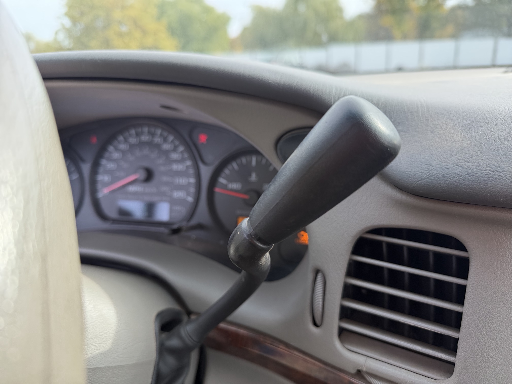 2003 chevrolet impala base with 320815 miles for sale near Elk River, Minnesota 106721_41_shifter.jpg