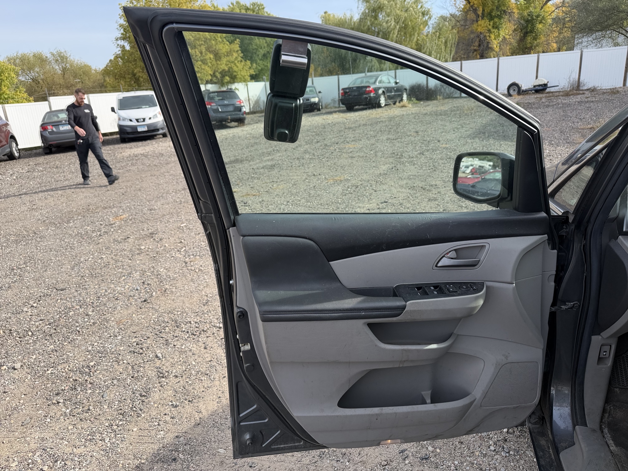 2013 honda odyssey ex with 213288 miles for sale near Elk River, Minnesota 106722_23_driver_door_panel.jpg