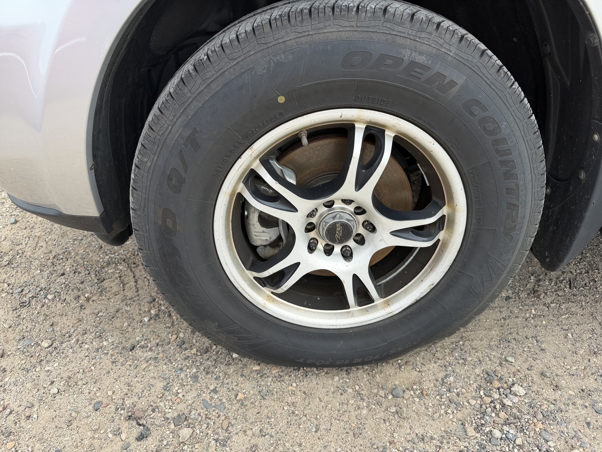 2008 honda pilot ex-l-4wd-at with 303368 miles for sale near Elk River, Minnesota 106723_12_drv_front_wheel.jpg