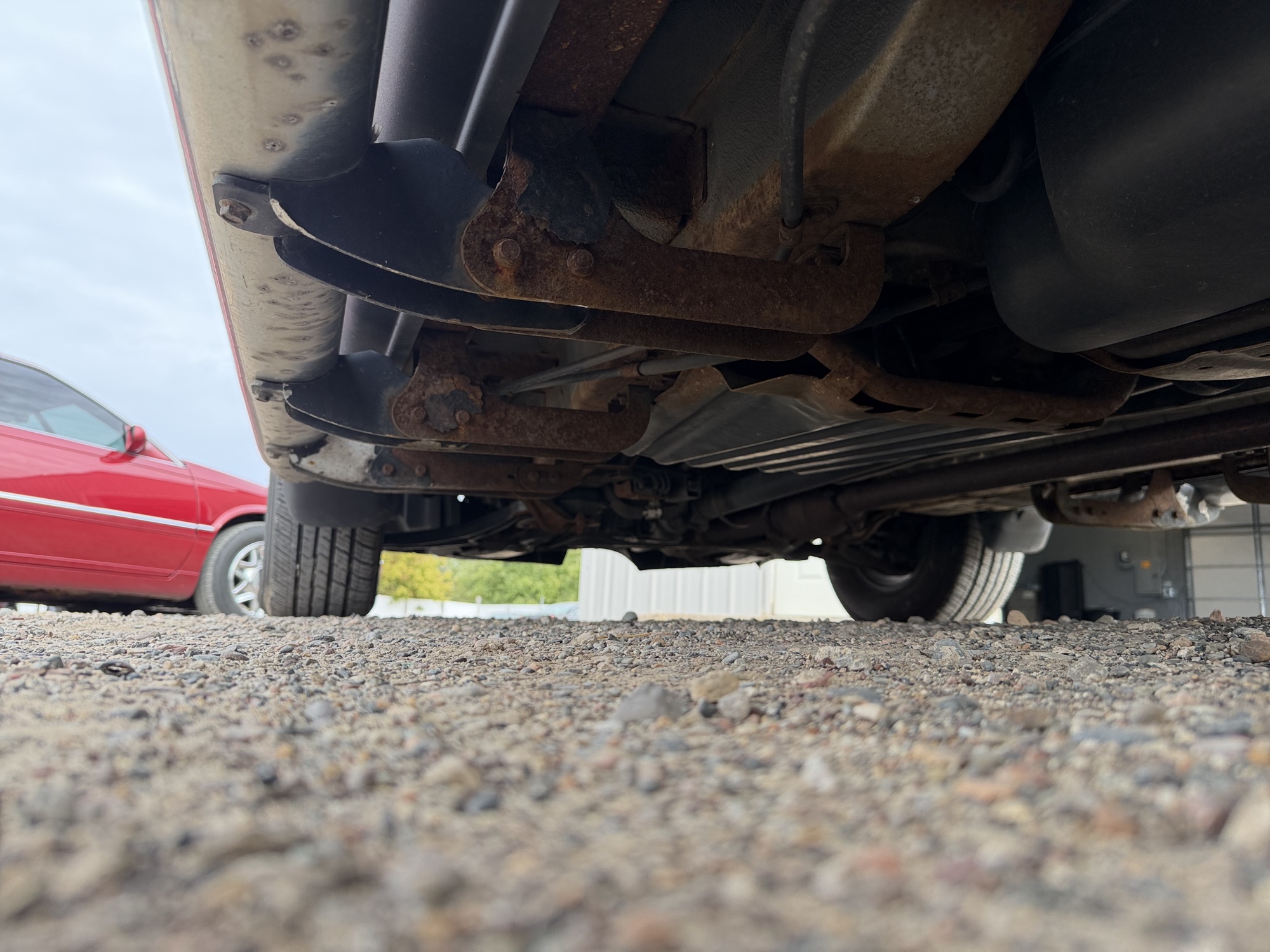 2008 honda pilot ex-l-4wd-at with 303368 miles for sale near Elk River, Minnesota 106723_18_undercar_rear_drv.jpg