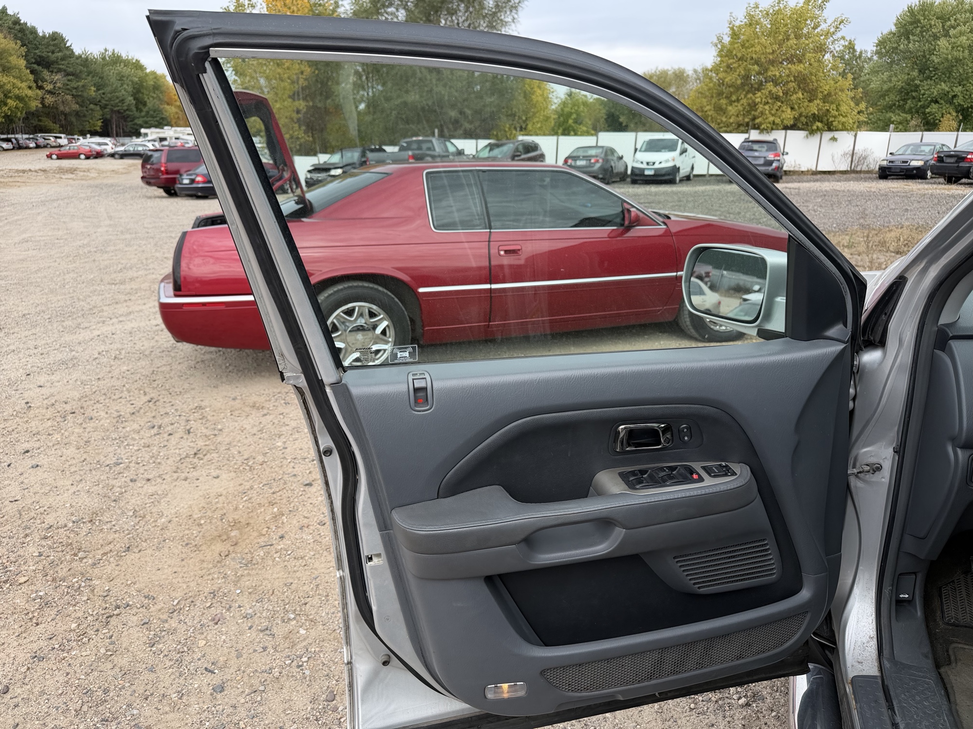 2008 honda pilot ex-l-4wd-at with 303368 miles for sale near Elk River, Minnesota 106723_23_driver_door_panel.jpg