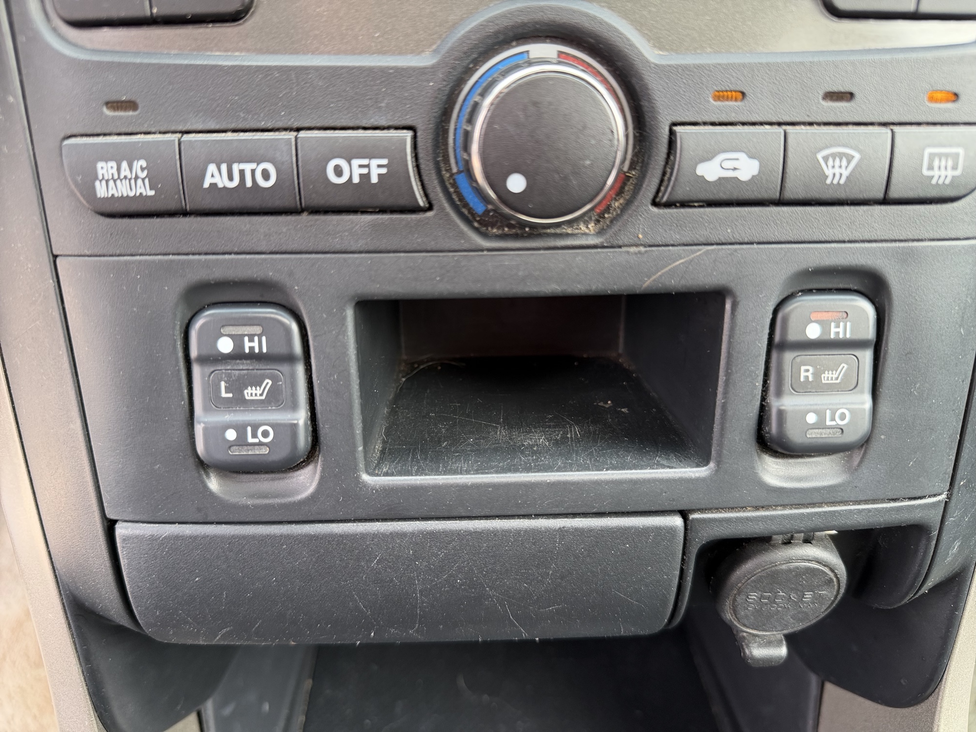 2008 honda pilot ex-l-4wd-at with 303368 miles for sale near Elk River, Minnesota 106723_42_heated_seat_switches.jpg