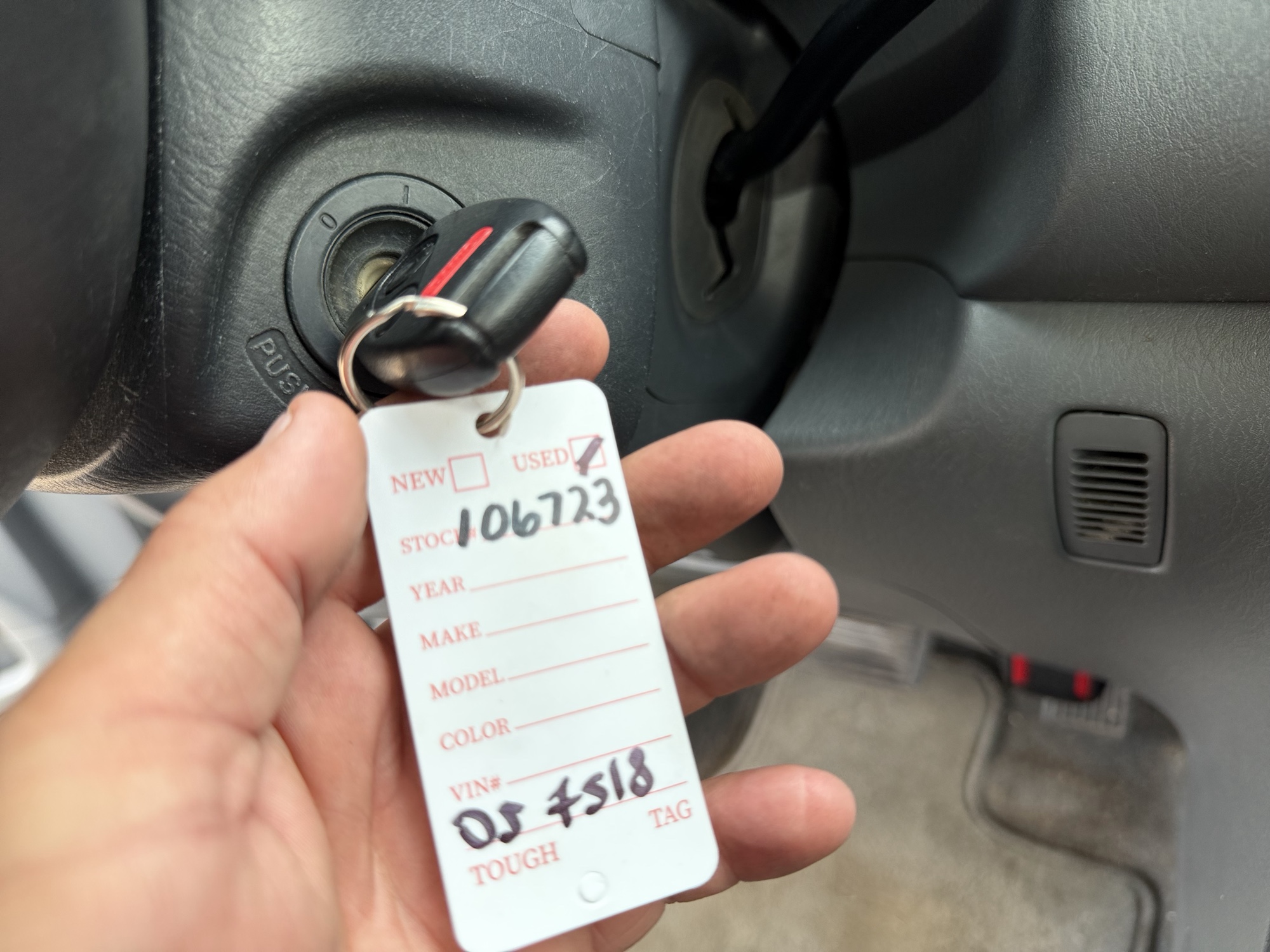 2008 honda pilot ex-l-4wd-at with 303368 miles for sale near Elk River, Minnesota 106723_51_keys.jpg