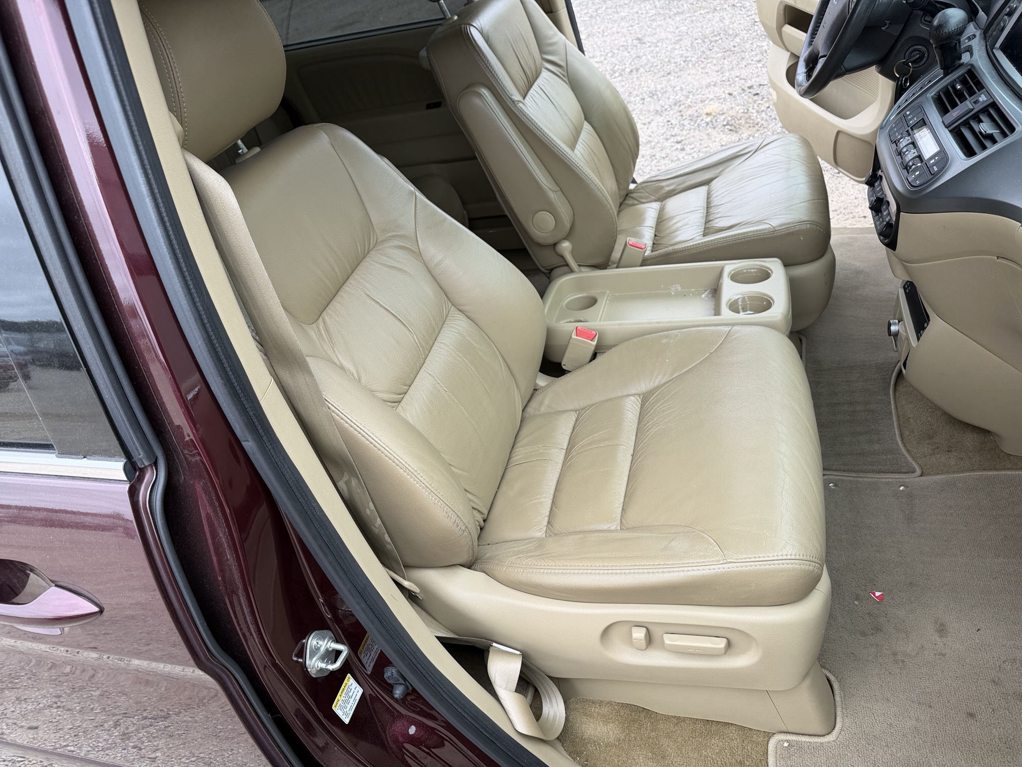 2010 honda odyssey ex-l with 204246 miles for sale near Elk River, Minnesota 106724_31_passenger_seat.jpg