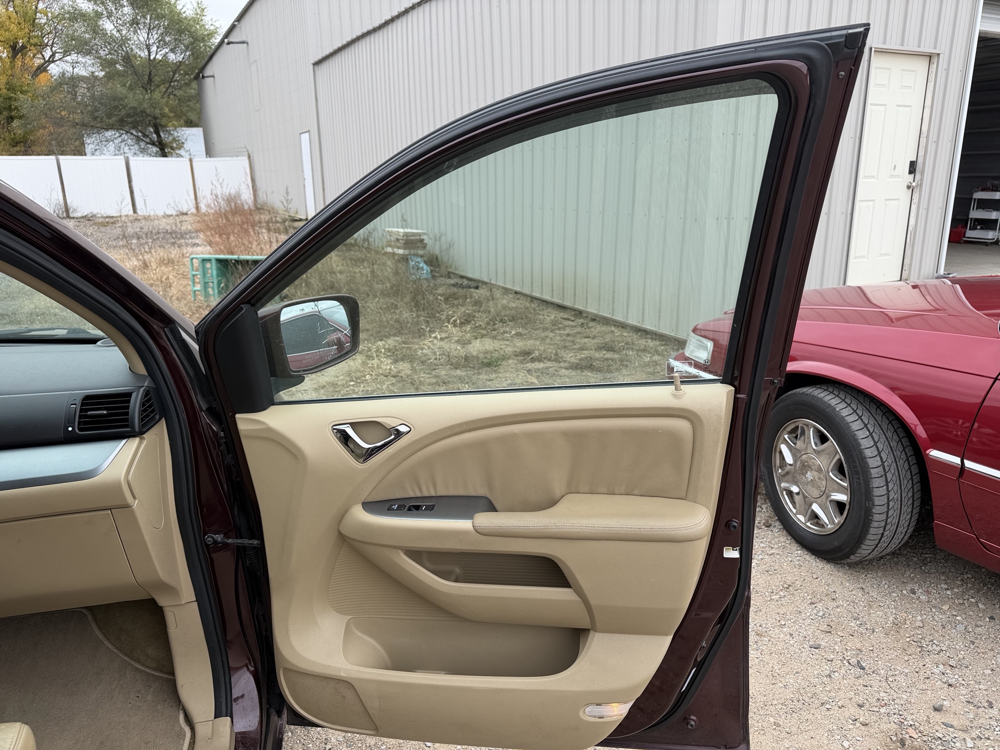2010 honda odyssey ex-l with 204246 miles for sale near Elk River, Minnesota 106724_32_passenger_door_panel.jpg