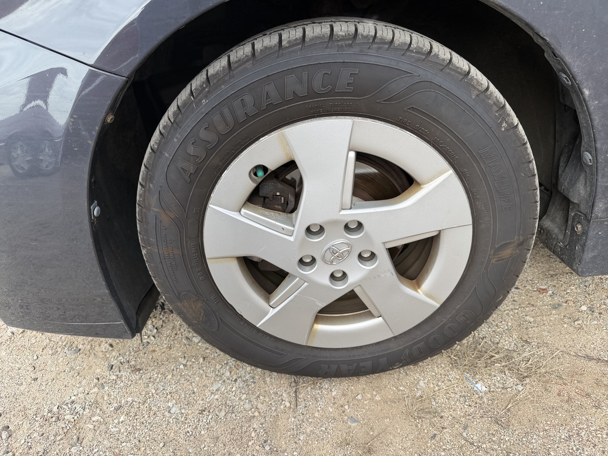 2010 toyota prius prius-ii with 276789 miles for sale near Elk River, Minnesota 106727_12_drv_front_wheel.jpg