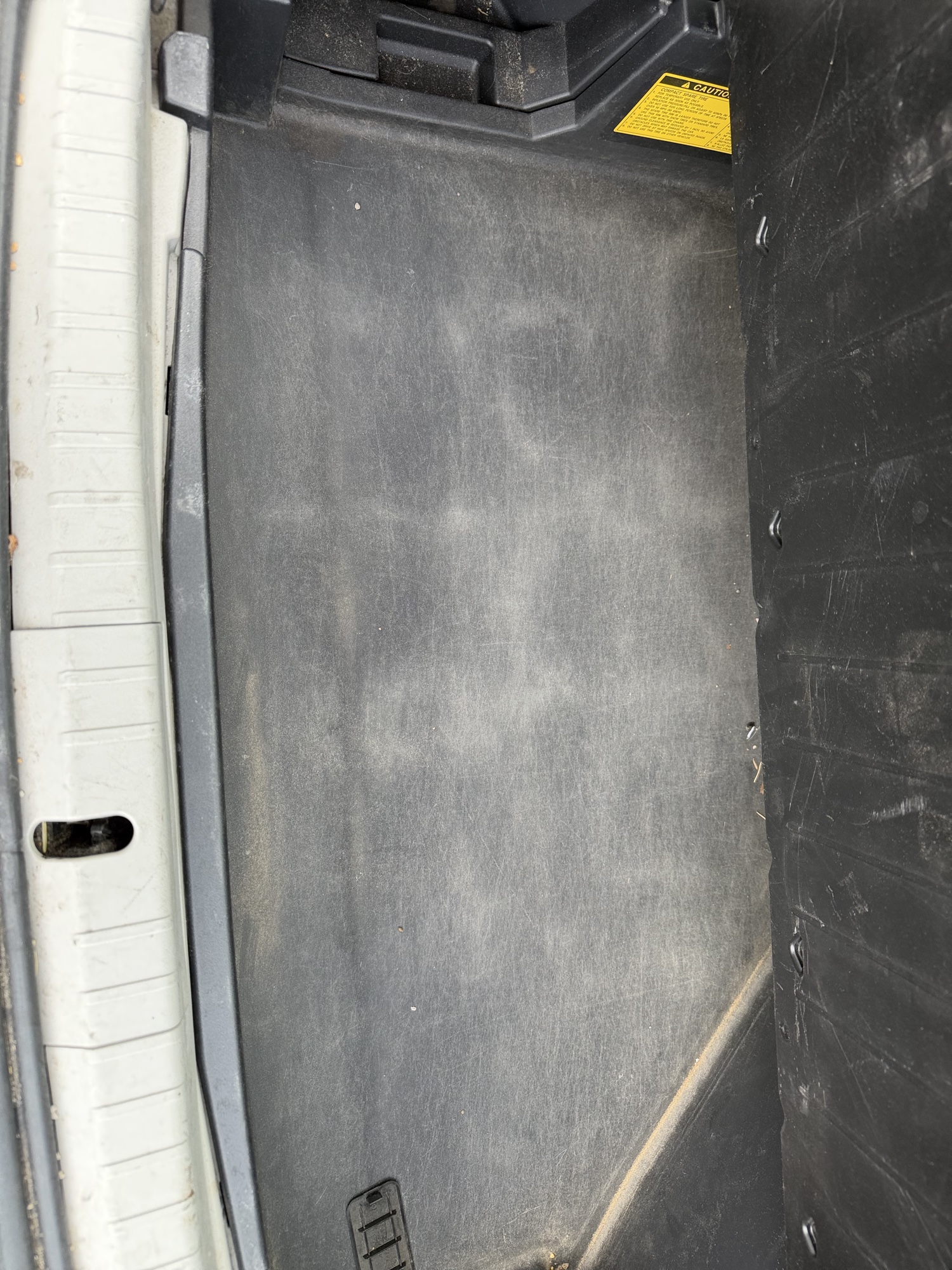 2010 toyota prius prius-ii with 276789 miles for sale near Elk River, Minnesota 106727_27_spare_tire.jpg