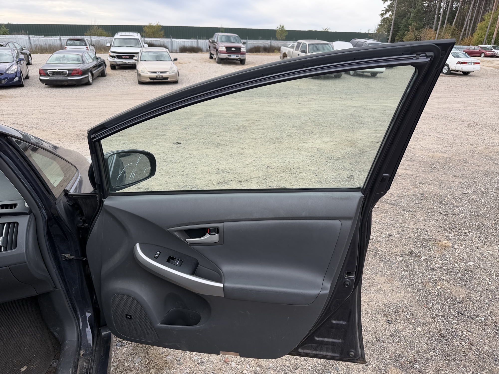 2010 toyota prius prius-ii with 276789 miles for sale near Elk River, Minnesota 106727_32_passenger_door_panel.jpg