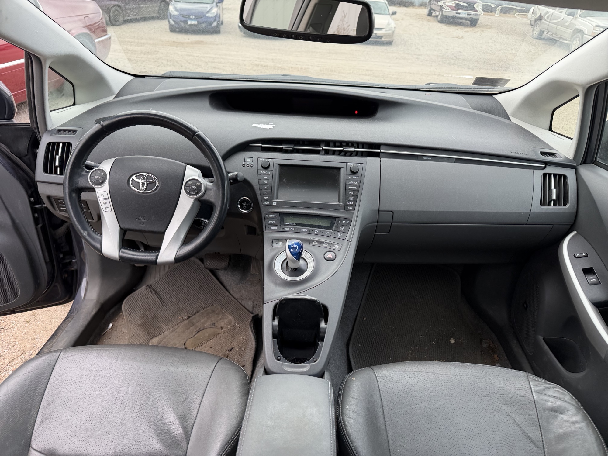 2010 toyota prius prius-ii with 276789 miles for sale near Elk River, Minnesota 106727_34_whole_dash.jpg
