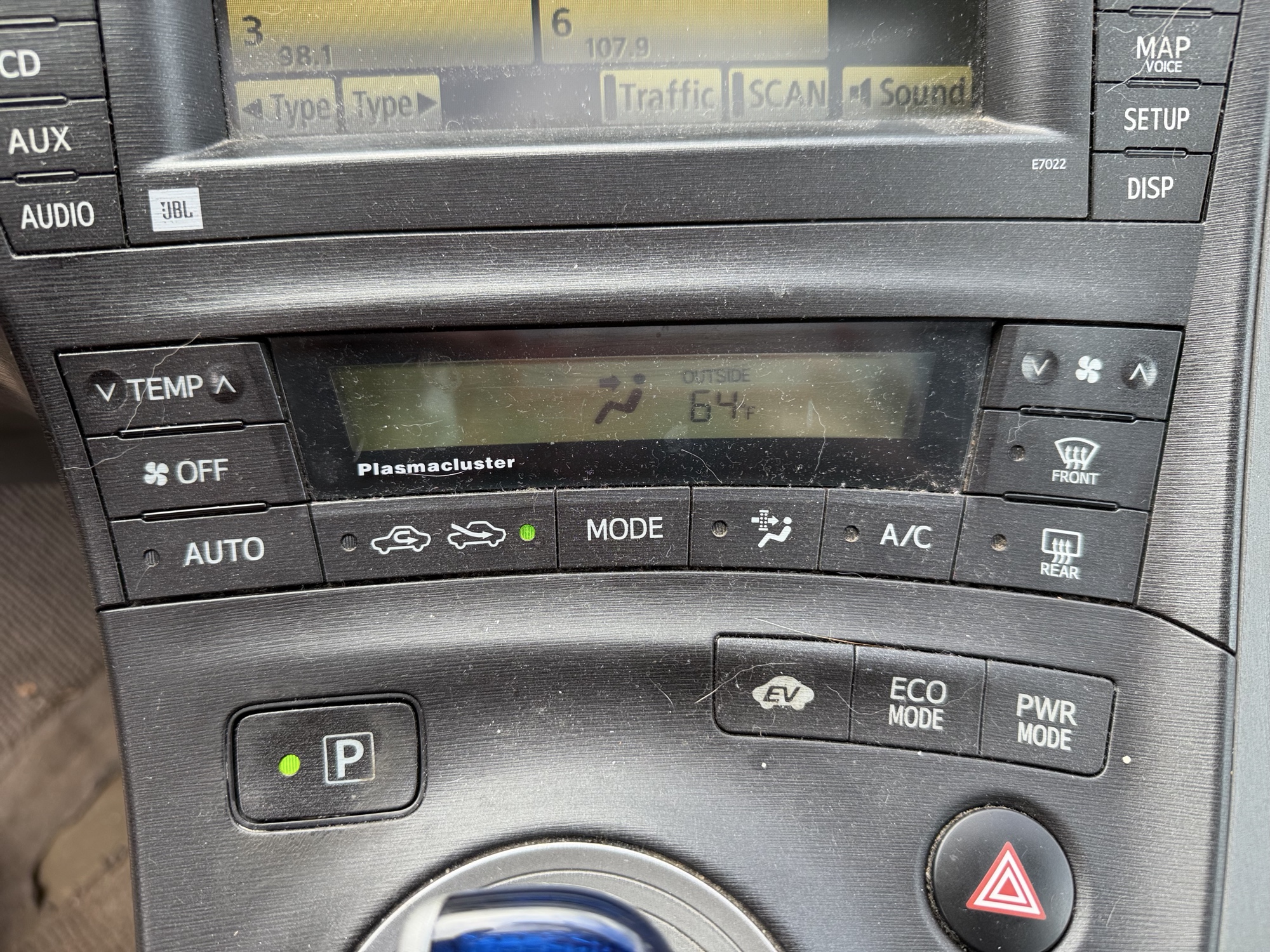 2010 toyota prius prius-ii with 276789 miles for sale near Elk River, Minnesota 106727_40_climate_control.jpg