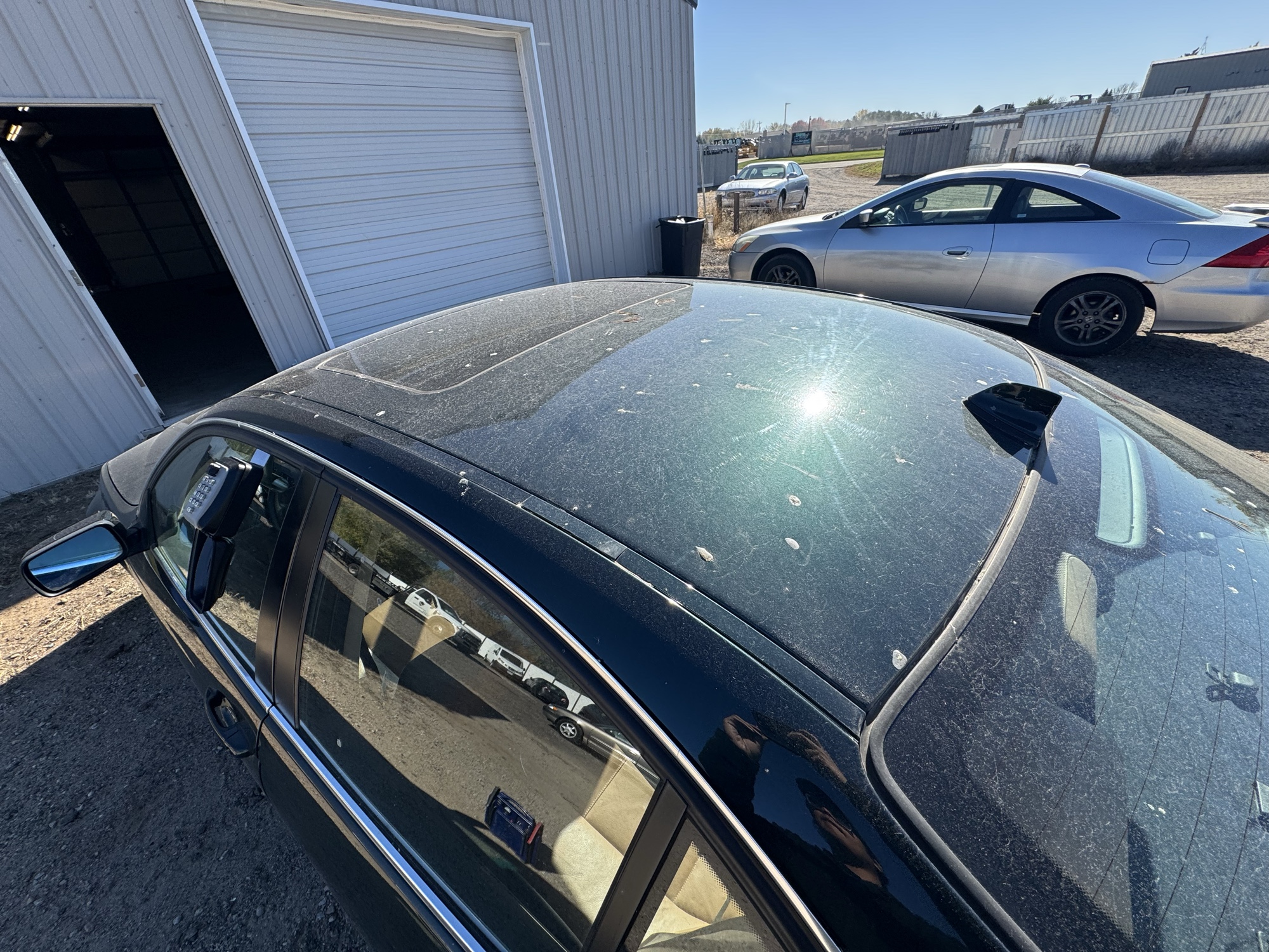 2005 bmw 3-series 330xi-sedan with 184119 miles for sale near Elk River, Minnesota 106728_11_roof.jpg