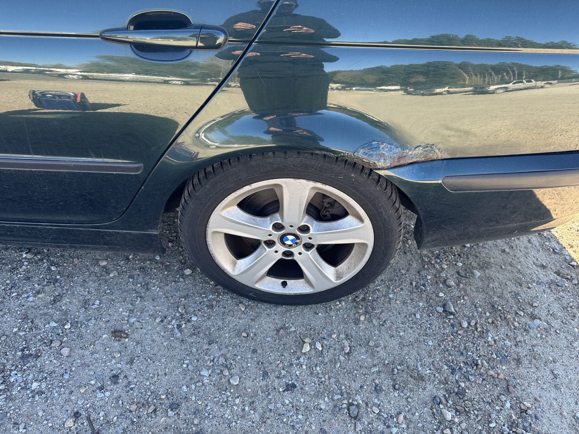 2005 bmw 3-series 330xi-sedan with 184119 miles for sale near Elk River, Minnesota 106728_13_rear_drv_wheel.jpg