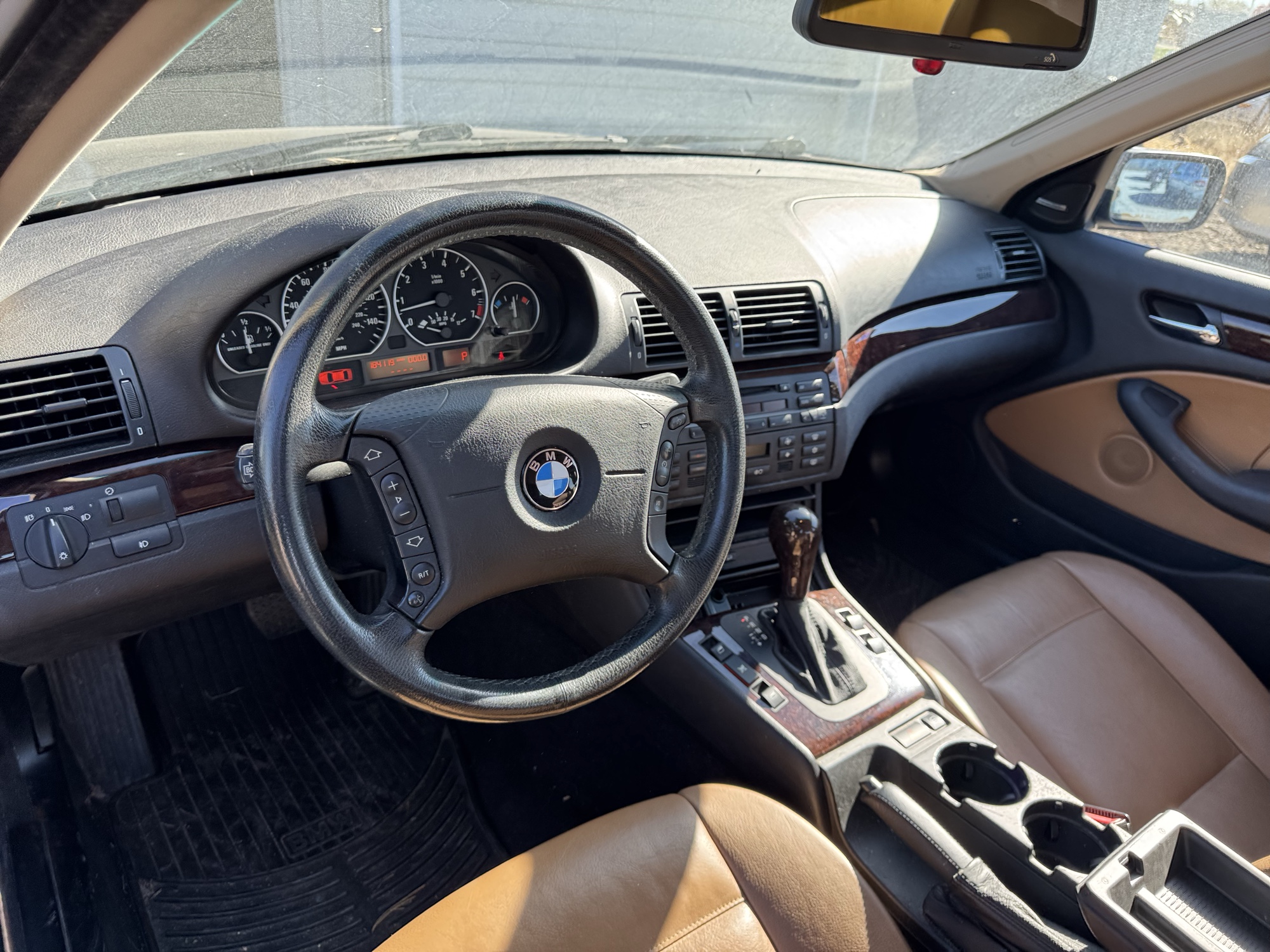 2005 bmw 3-series 330xi-sedan with 184119 miles for sale near Elk River, Minnesota 106728_33_dash_from_driver.jpg