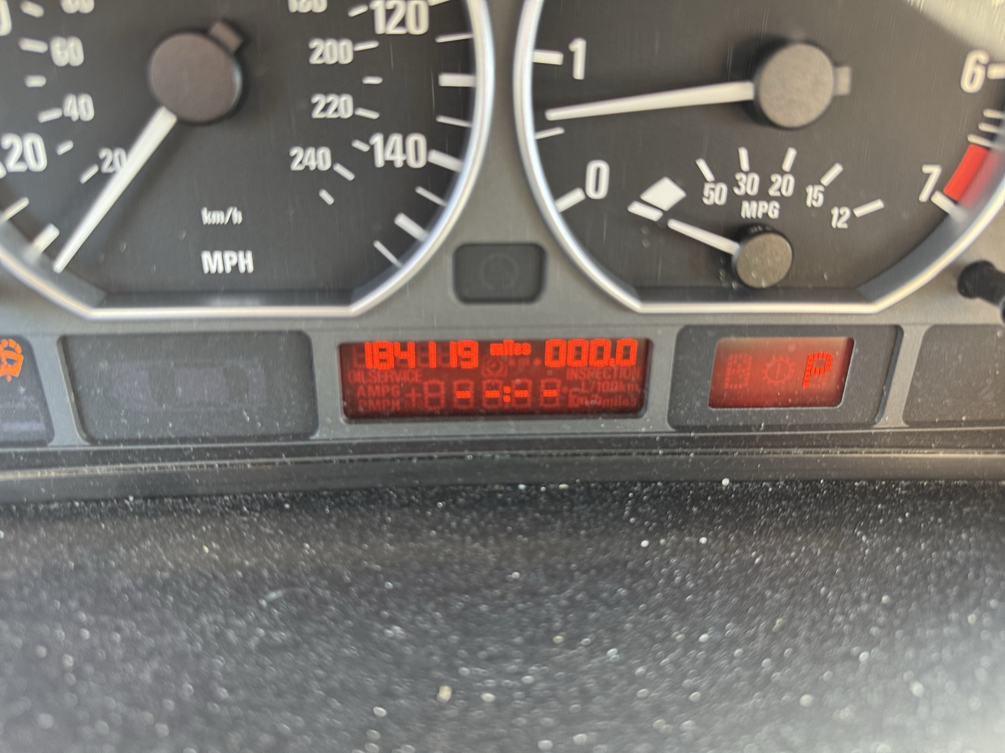 2005 bmw 3-series 330xi-sedan with 184119 miles for sale near Elk River, Minnesota 106728_44_mileage_closeup.jpg