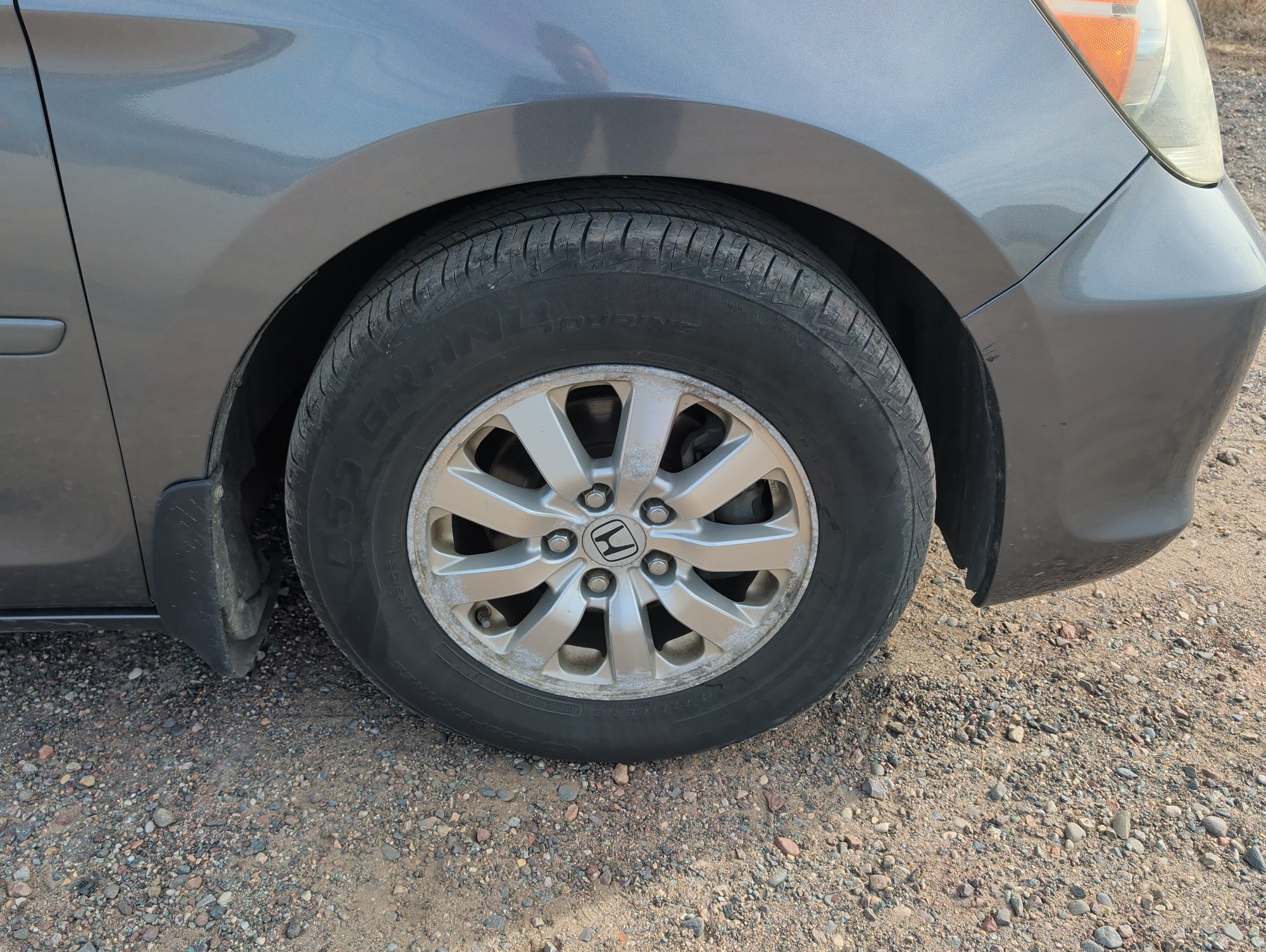 2010 honda odyssey ex-l with 186371 miles for sale near Elk River, Minnesota 106729_15_front_pass_wheel.jpg