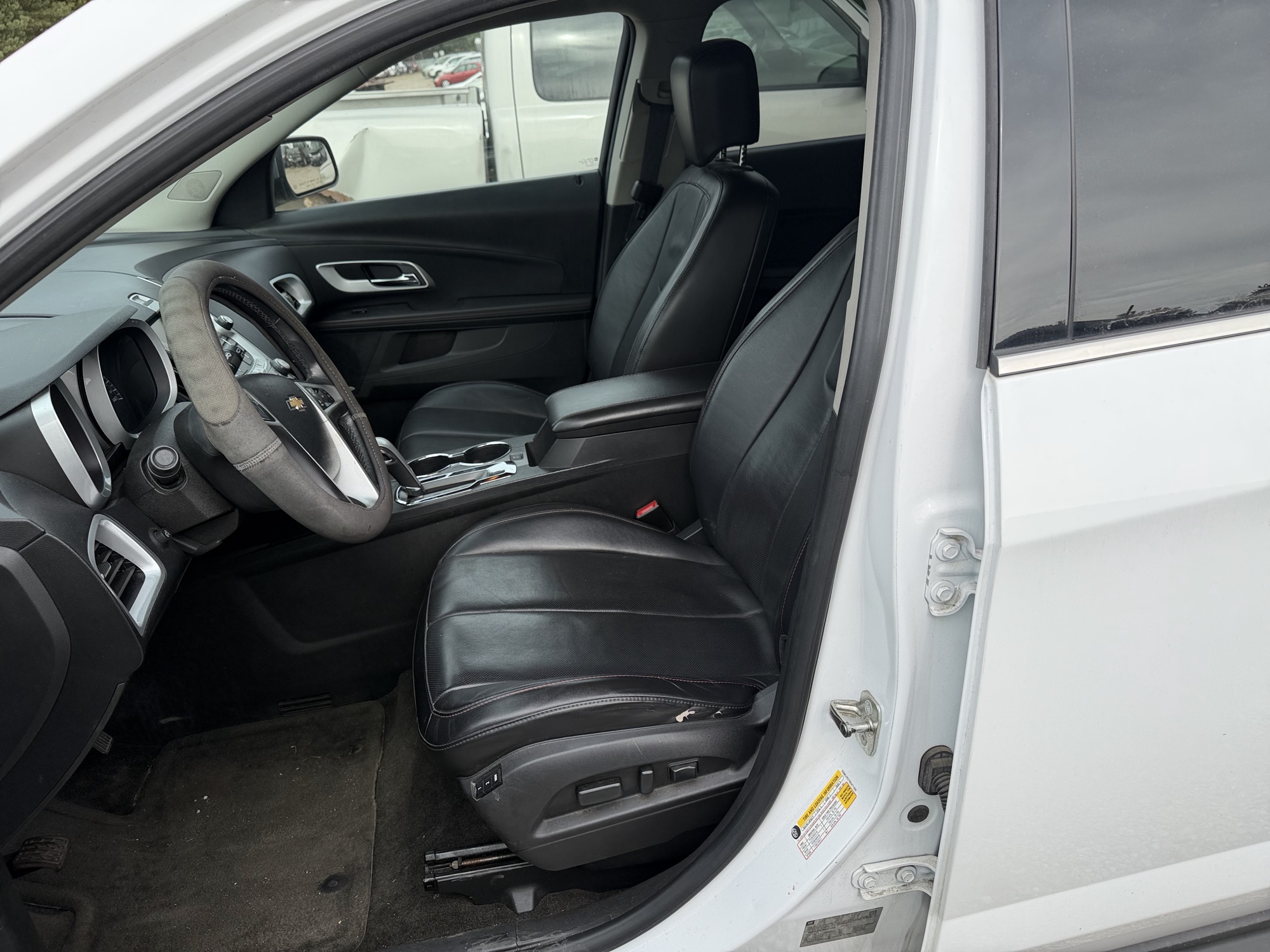 2011 chevrolet equinox ltz-2wd with 105523 miles for sale near Elk River, Minnesota 106730_22_driver_seat.jpg