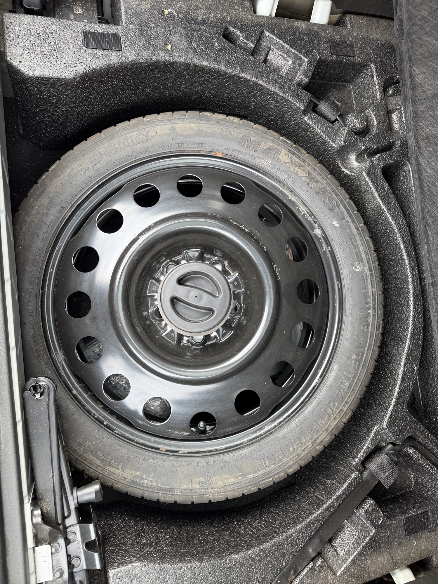 2011 chevrolet equinox ltz-2wd with 105523 miles for sale near Elk River, Minnesota 106730_27_spare_tire.jpg