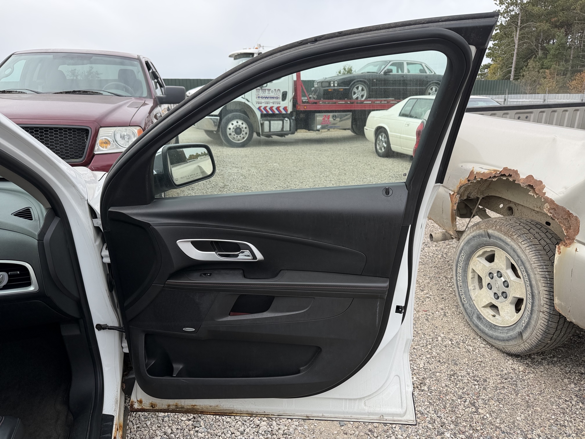 2011 chevrolet equinox ltz-2wd with 105523 miles for sale near Elk River, Minnesota 106730_32_passenger_door_panel.jpg