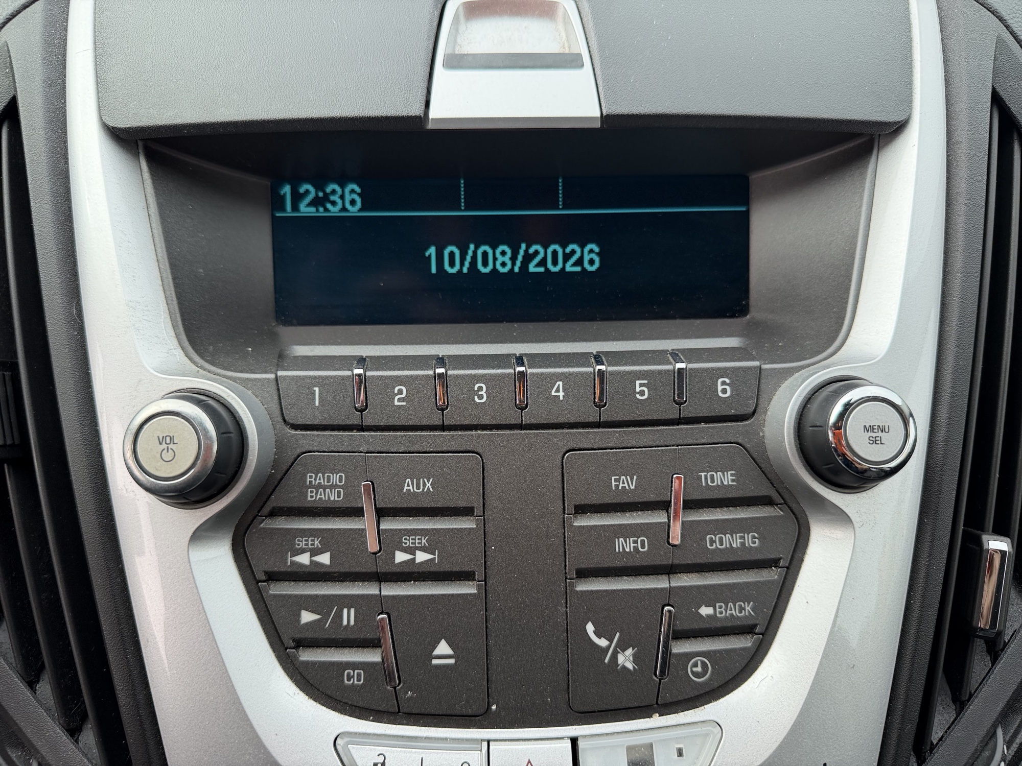 2011 chevrolet equinox ltz-2wd with 105523 miles for sale near Elk River, Minnesota 106730_39_radio_closeup.jpg