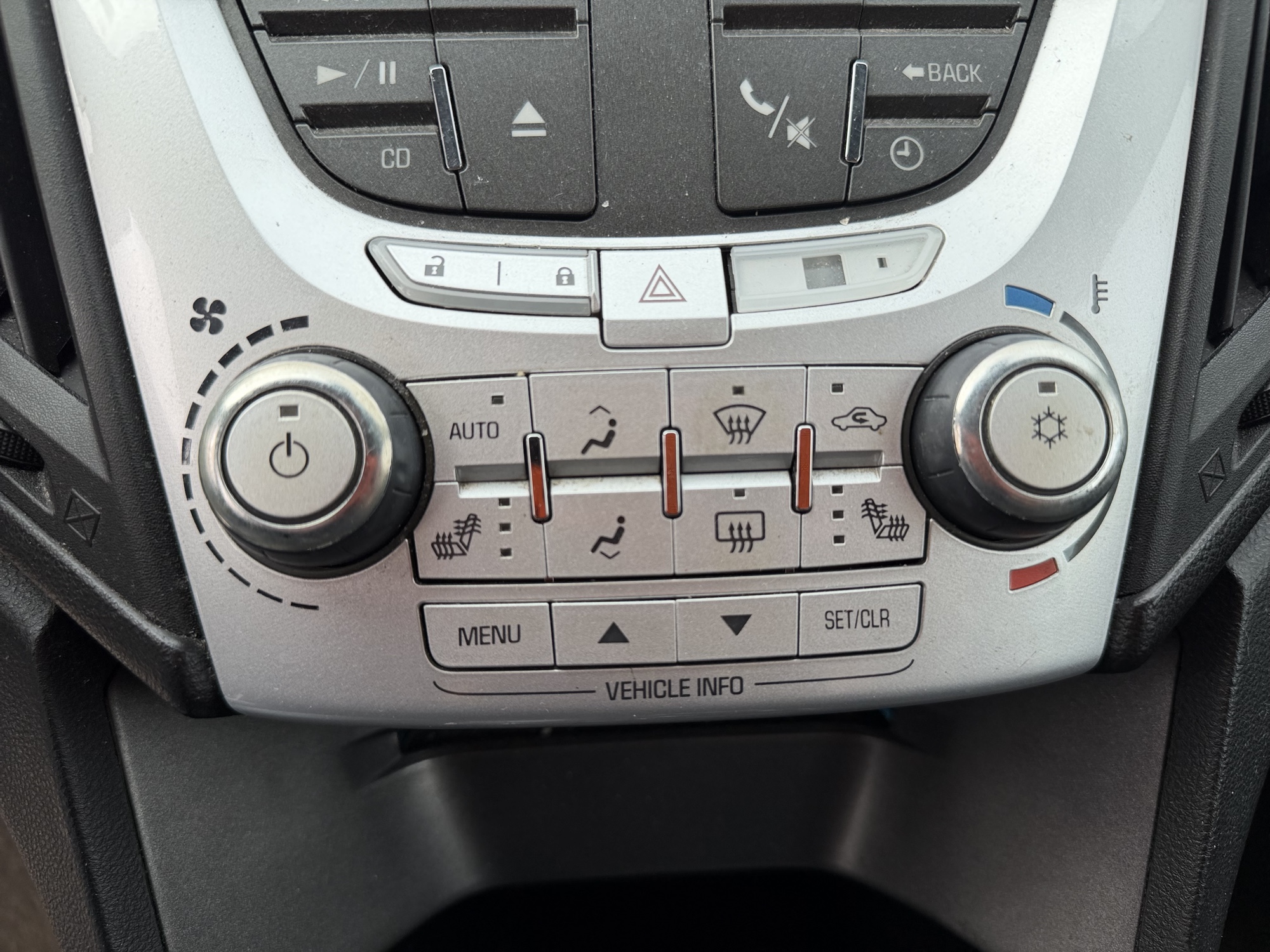 2011 chevrolet equinox ltz-2wd with 105523 miles for sale near Elk River, Minnesota 106730_40_climate_control.jpg