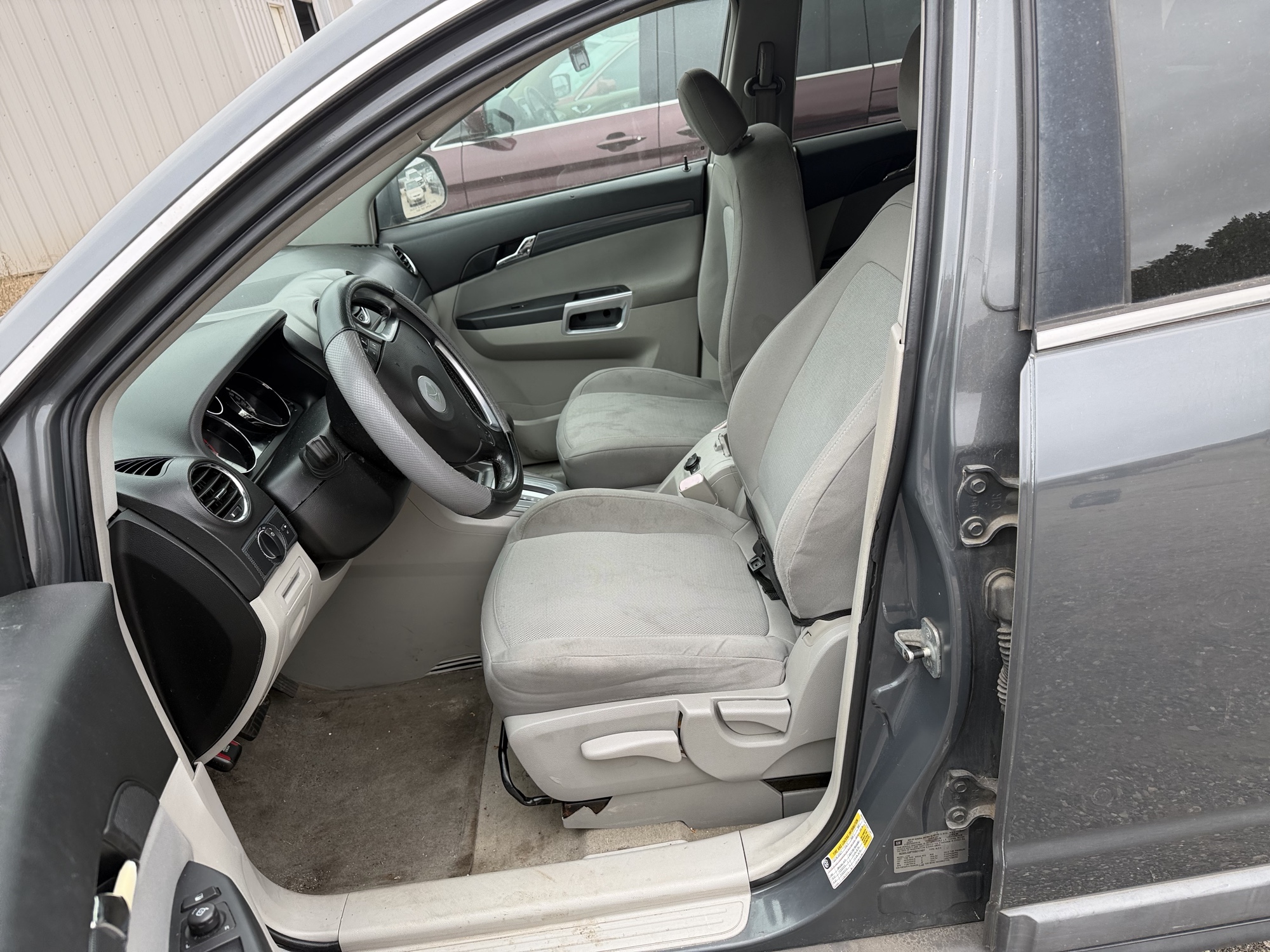 2008 saturn vue fwd-4-cylinder-xe with 219141 miles for sale near Elk River, Minnesota 106731_22_driver_seat.jpg