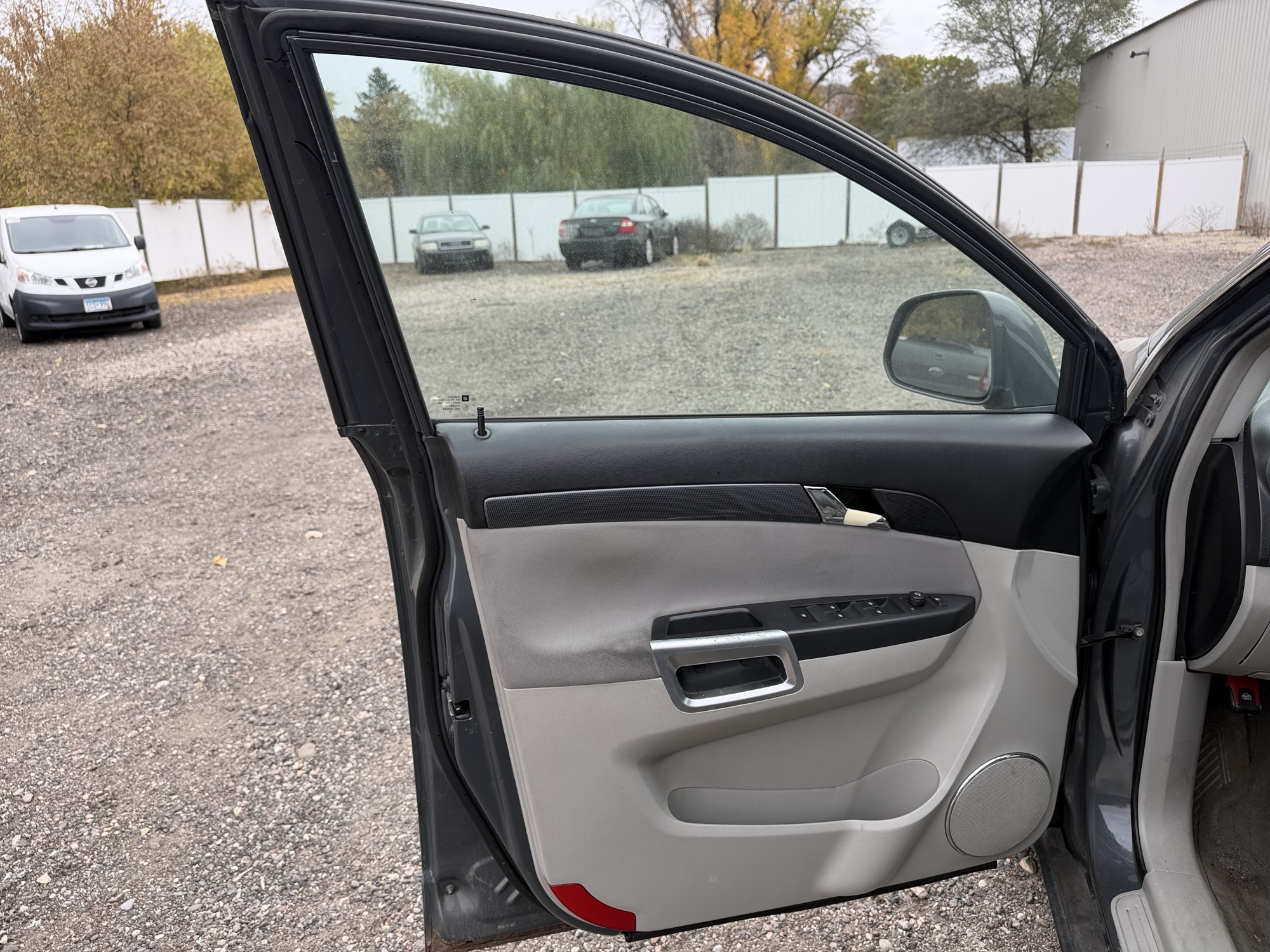 2008 saturn vue fwd-4-cylinder-xe with 219141 miles for sale near Elk River, Minnesota 106731_23_driver_door_panel.jpg