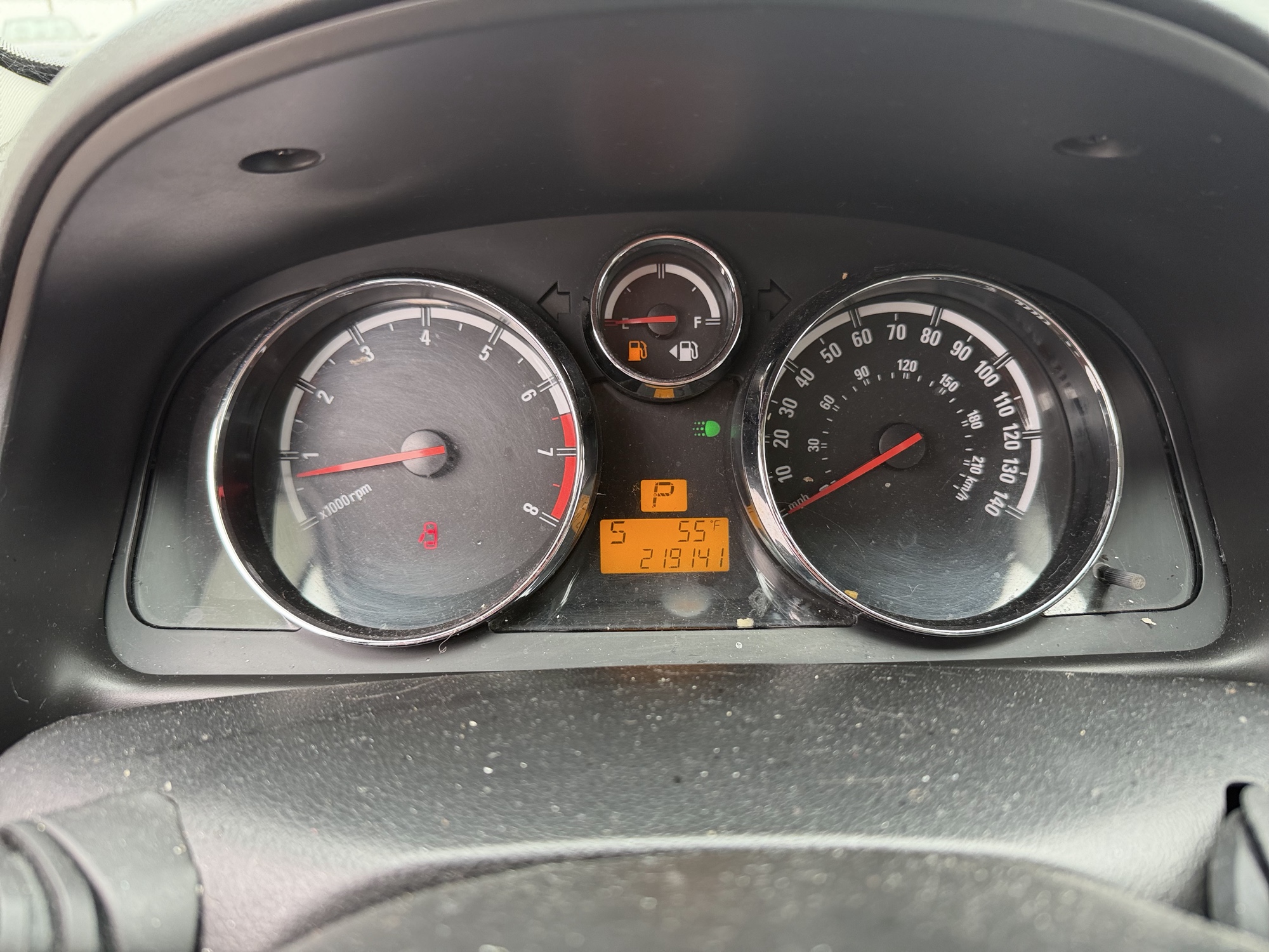2008 saturn vue fwd-4-cylinder-xe with 219141 miles for sale near Elk River, Minnesota 106731_43_gauge_cluster.jpg
