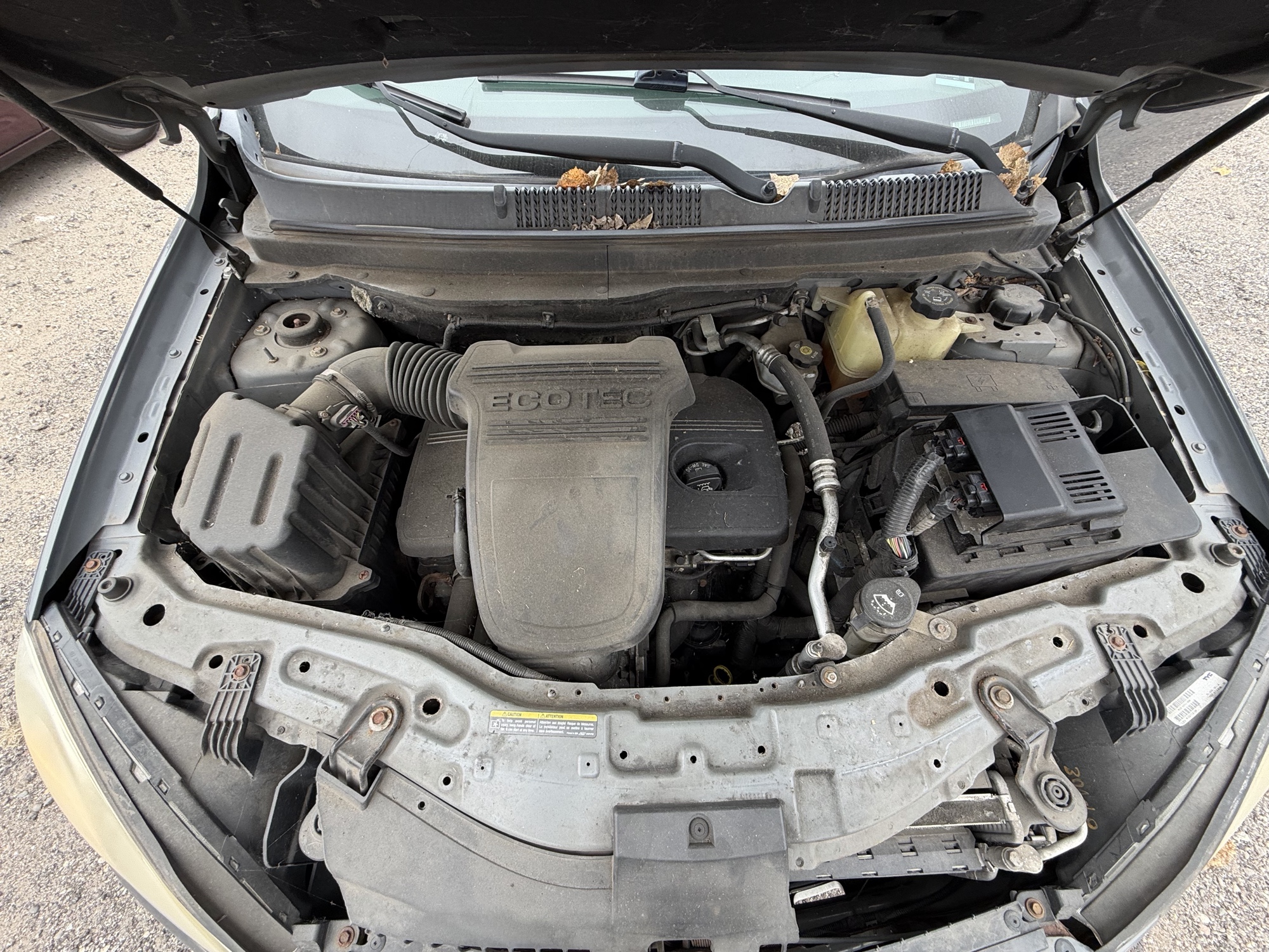 2008 saturn vue fwd-4-cylinder-xe with 219141 miles for sale near Elk River, Minnesota 106731_49_engine_bay.jpg