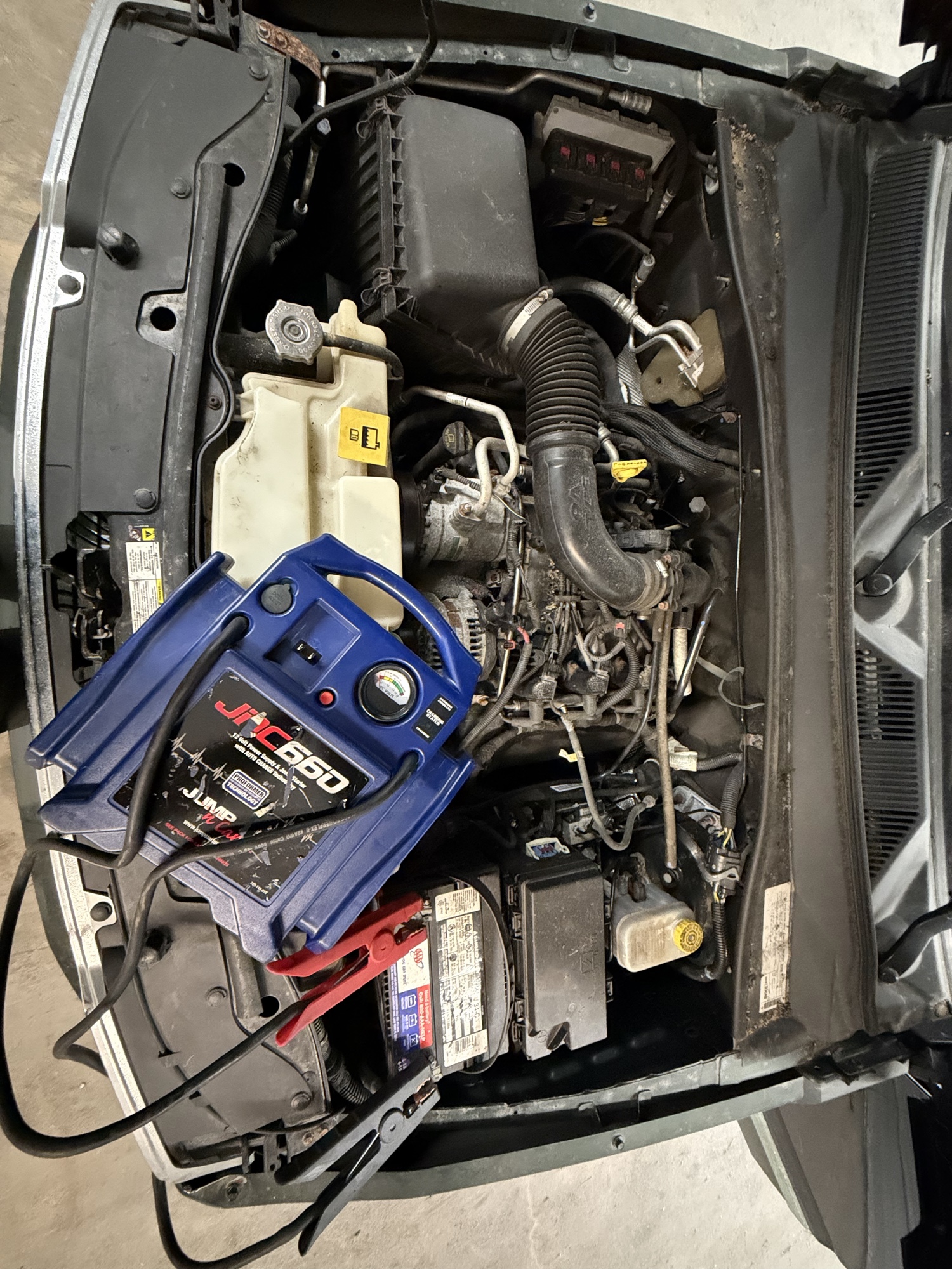 2010 jeep liberty limited-4wd with 118681 miles for sale near Elk River, Minnesota 106732_49_engine_bay.jpg