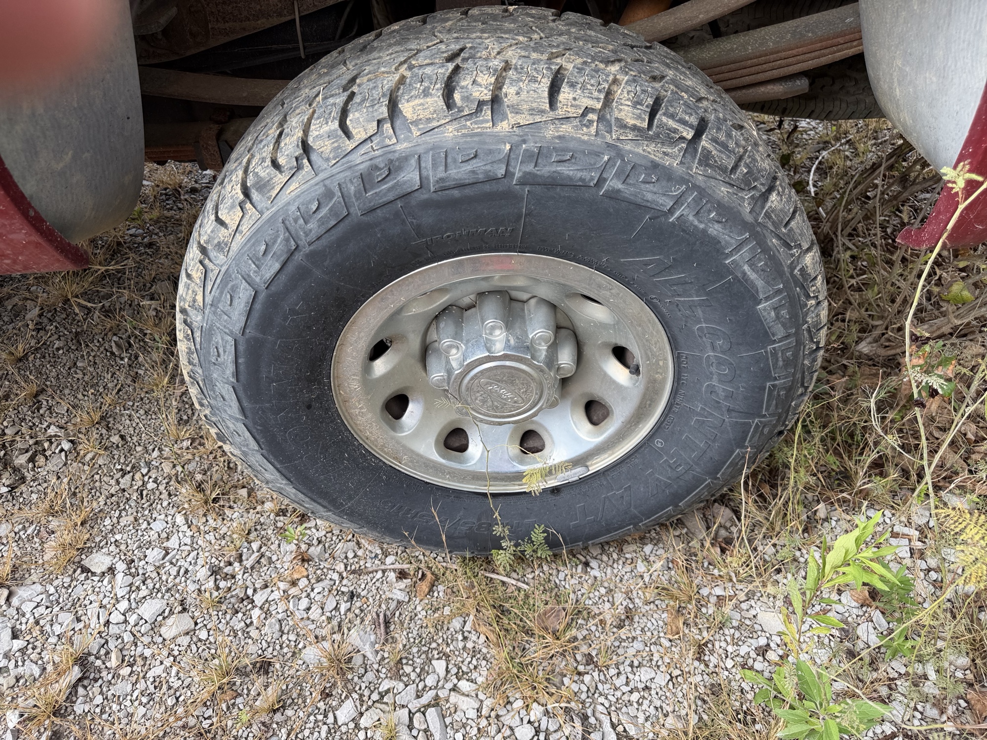2003 ford f-350-sd xl-supercab-4wd with 175726 miles for sale near St. Louis, Missouri 106734_13_rear_drv_wheel.jpg