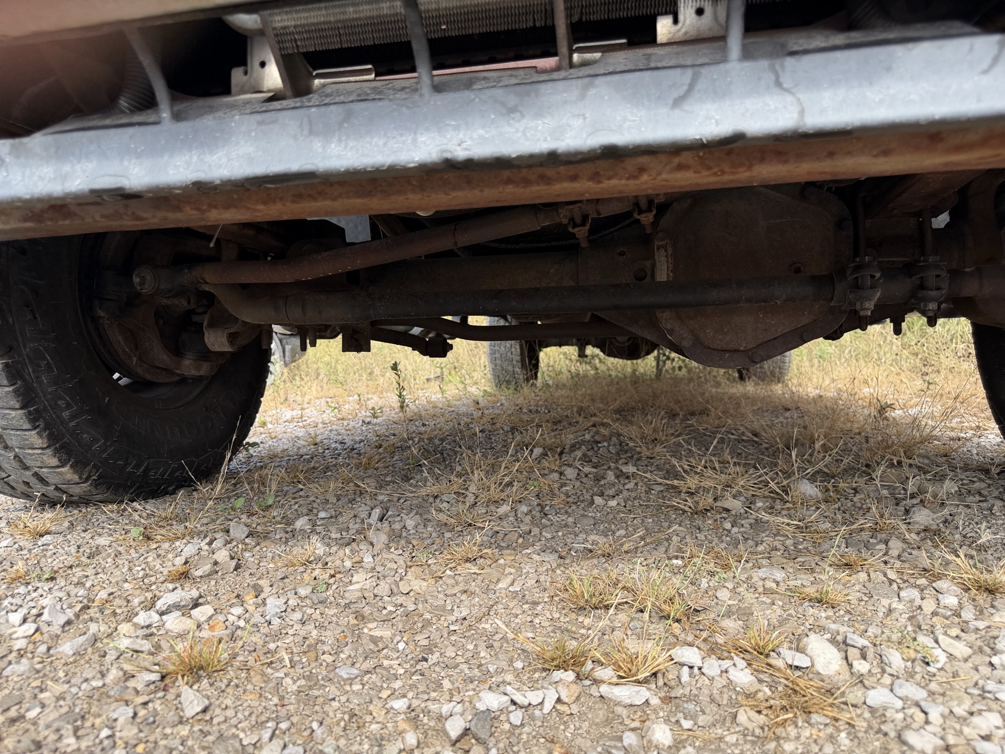 2003 ford f-350-sd xl-supercab-4wd with 175726 miles for sale near St. Louis, Missouri 106734_16_undercar_front.jpg